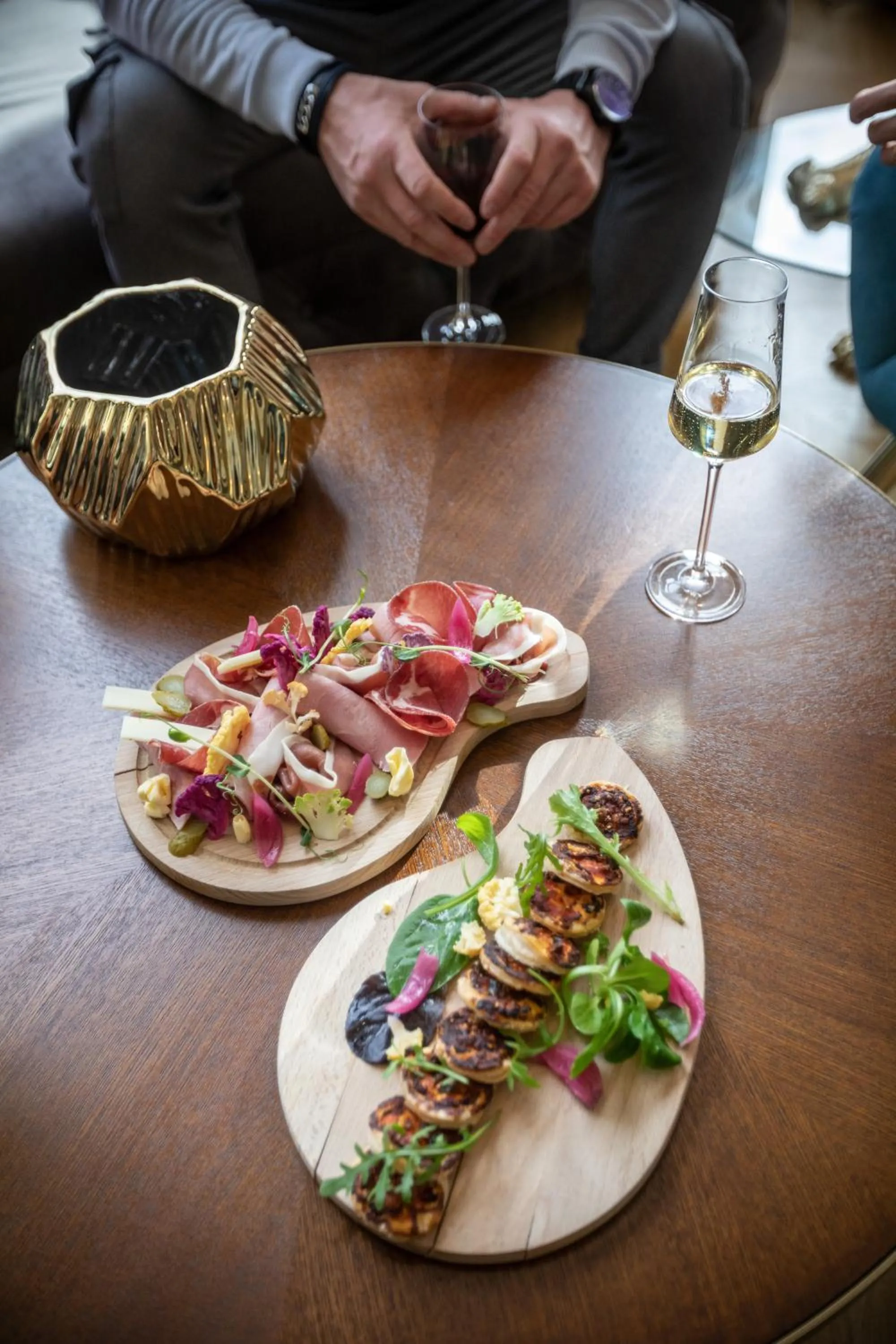 Restaurant/places to eat in RESIDENCE Rive Droite