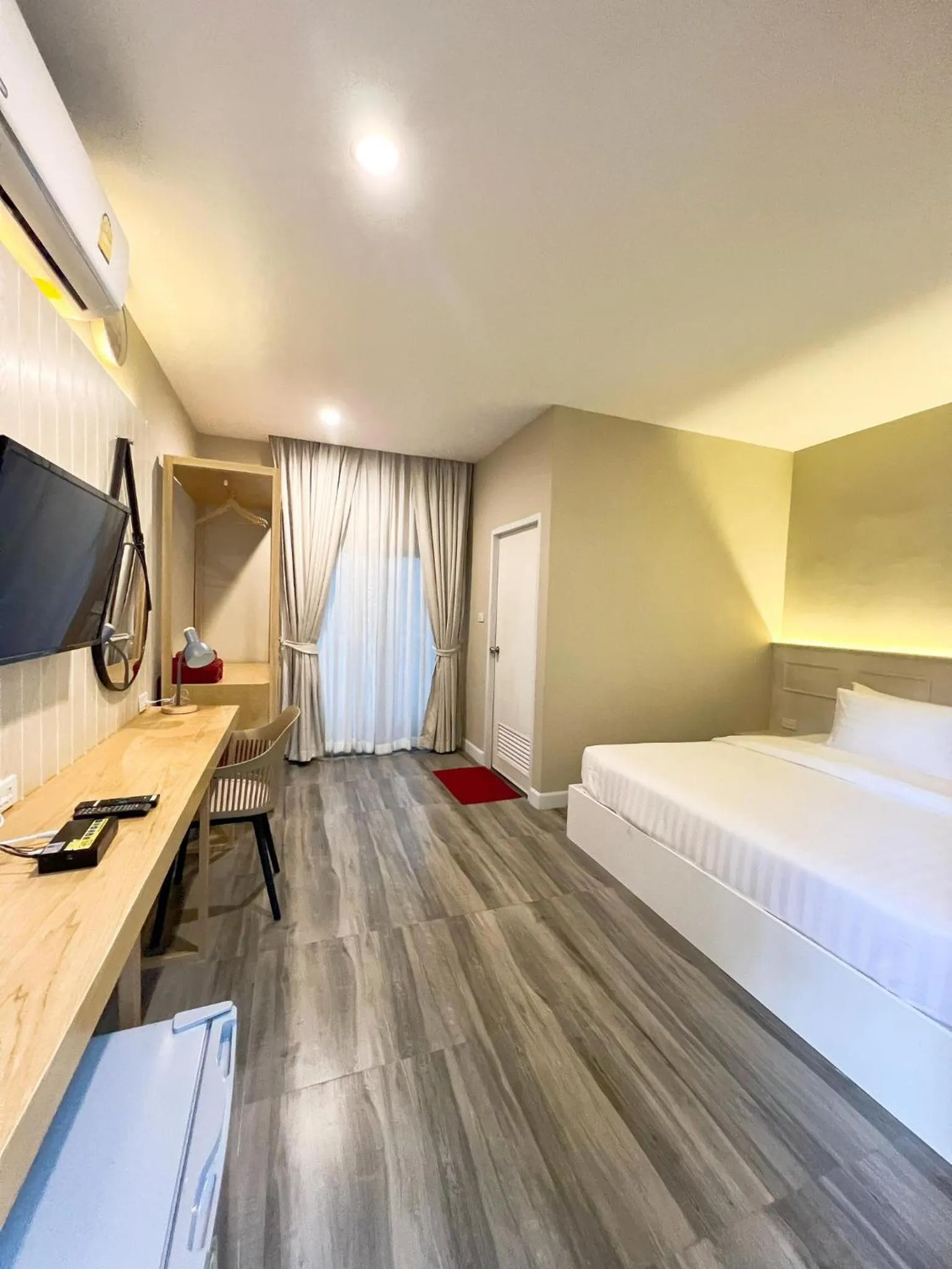 Photo of the whole room, Bed in Srikij GardenHome Resort