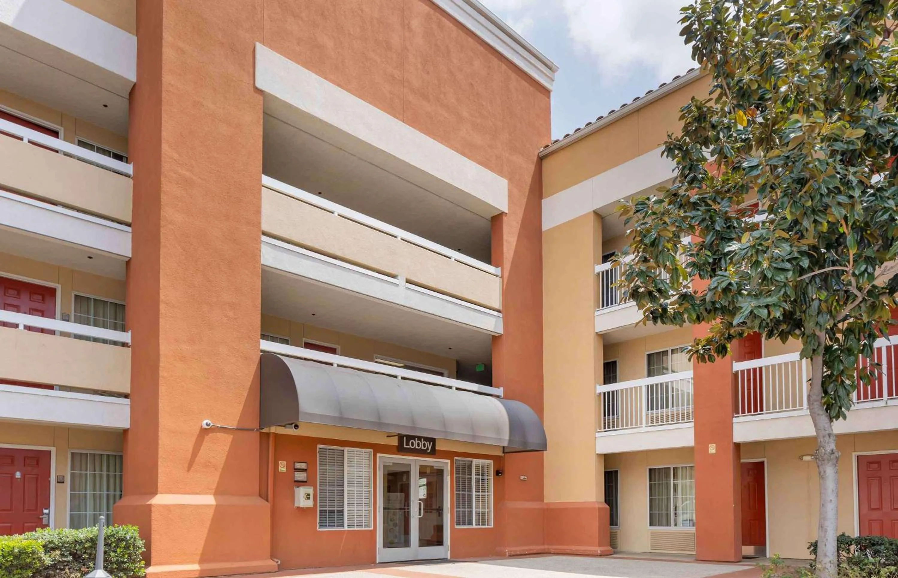 Property building in Extended Suites - Orange County - Brea