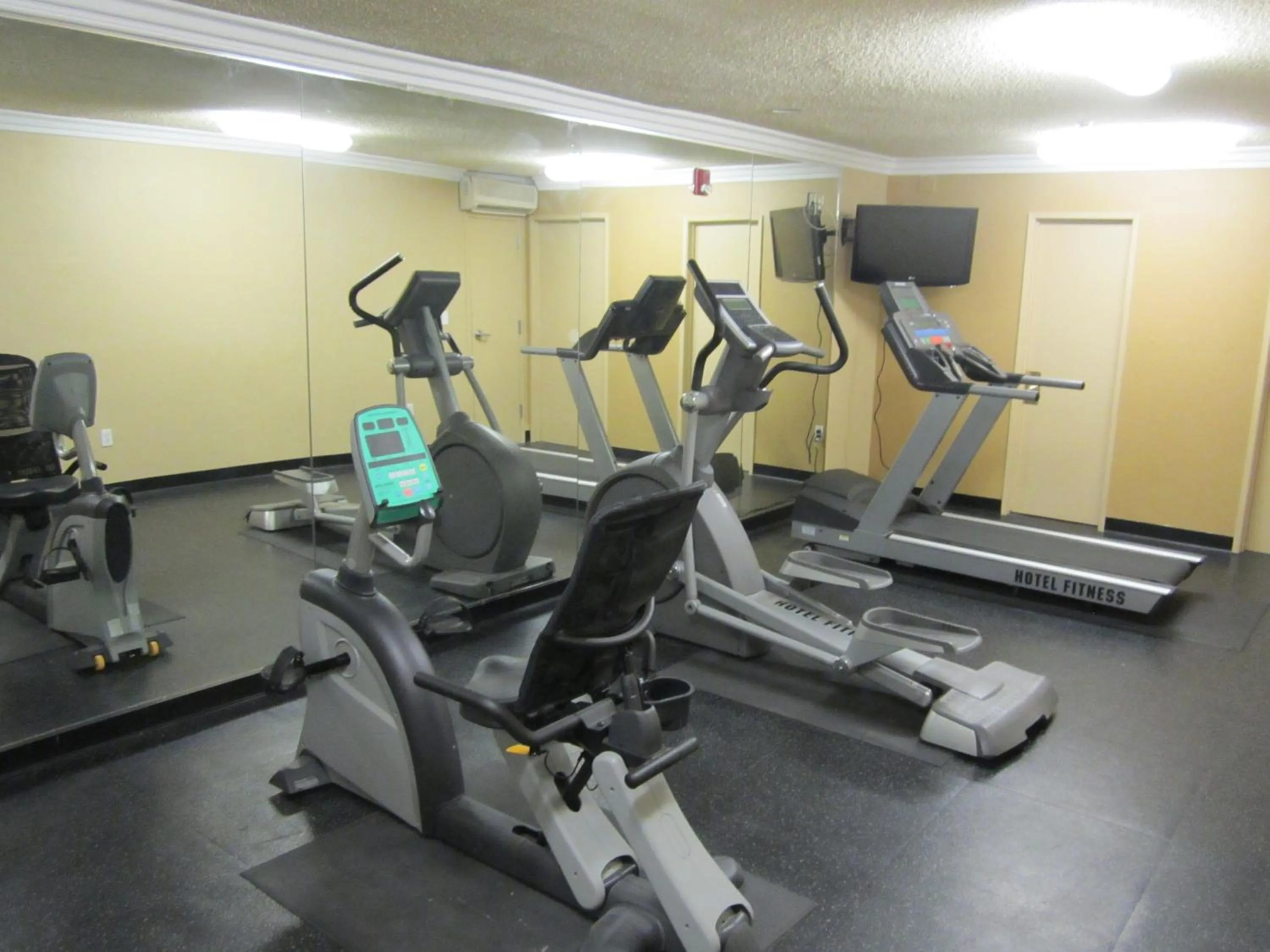 Fitness centre/facilities in Extended Suites - Orange County - Brea