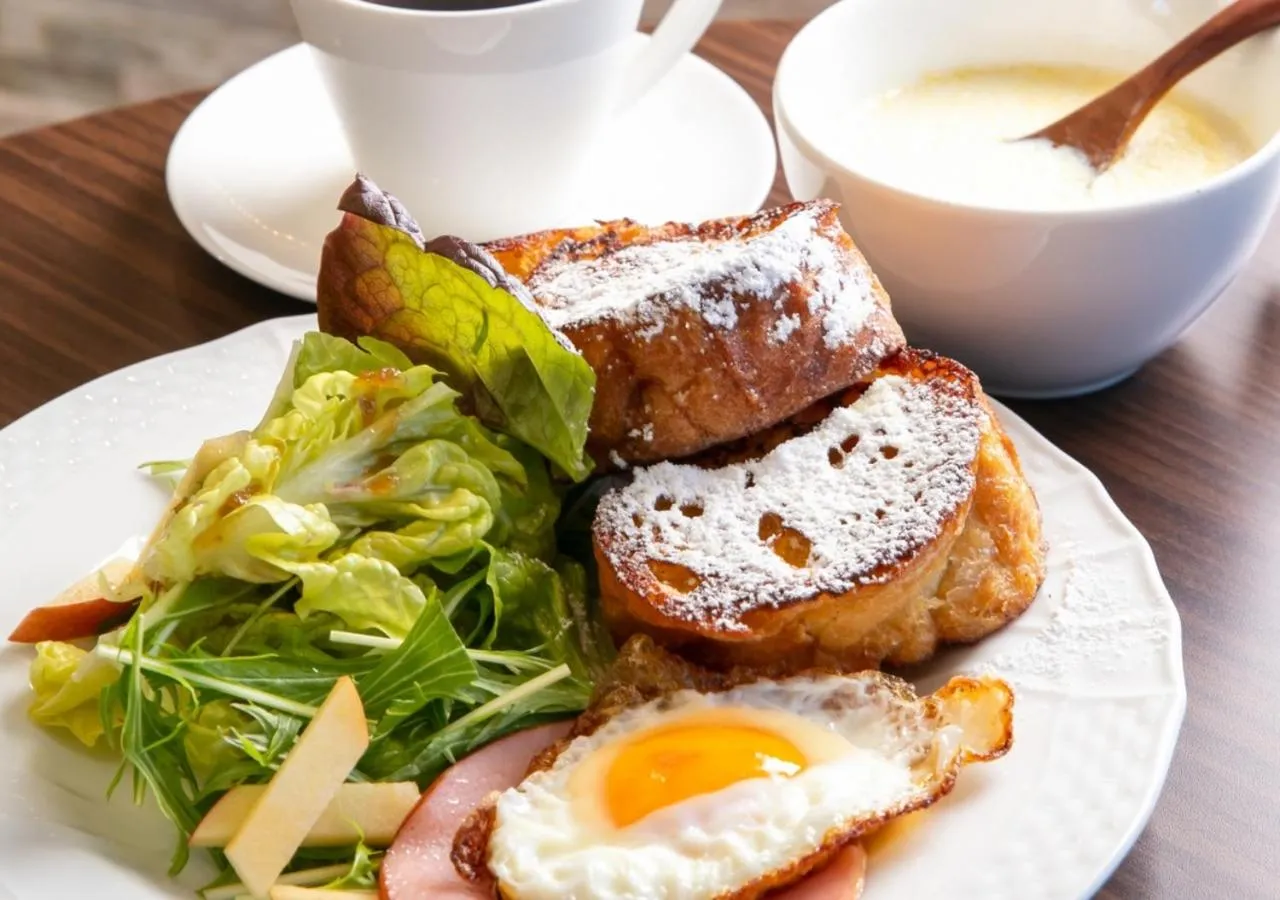 Food close-up in HOTORI no HOTEL BAN
