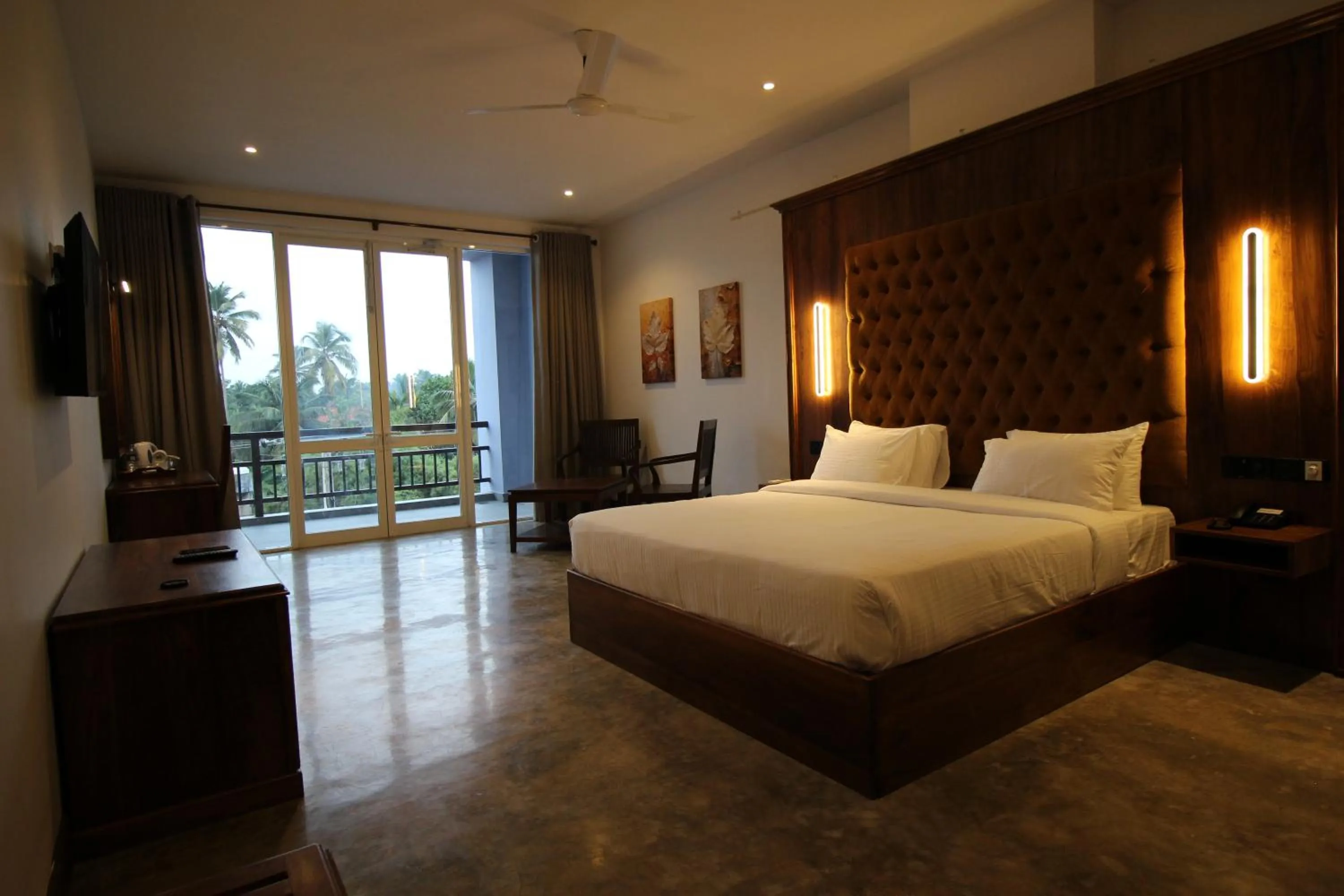 Bed in Hotel Refresh Blue