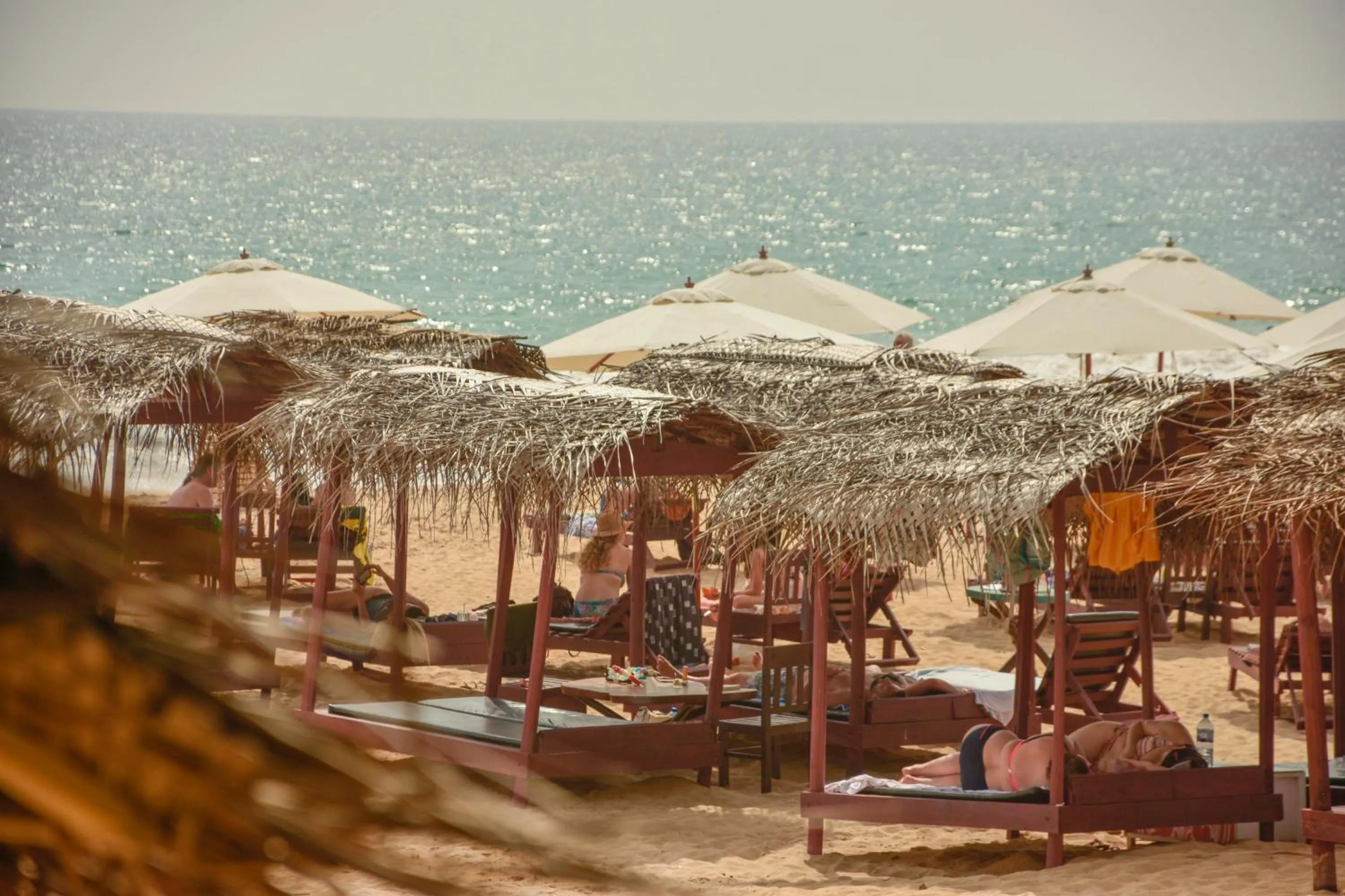 Beach in Hotel Refresh Blue