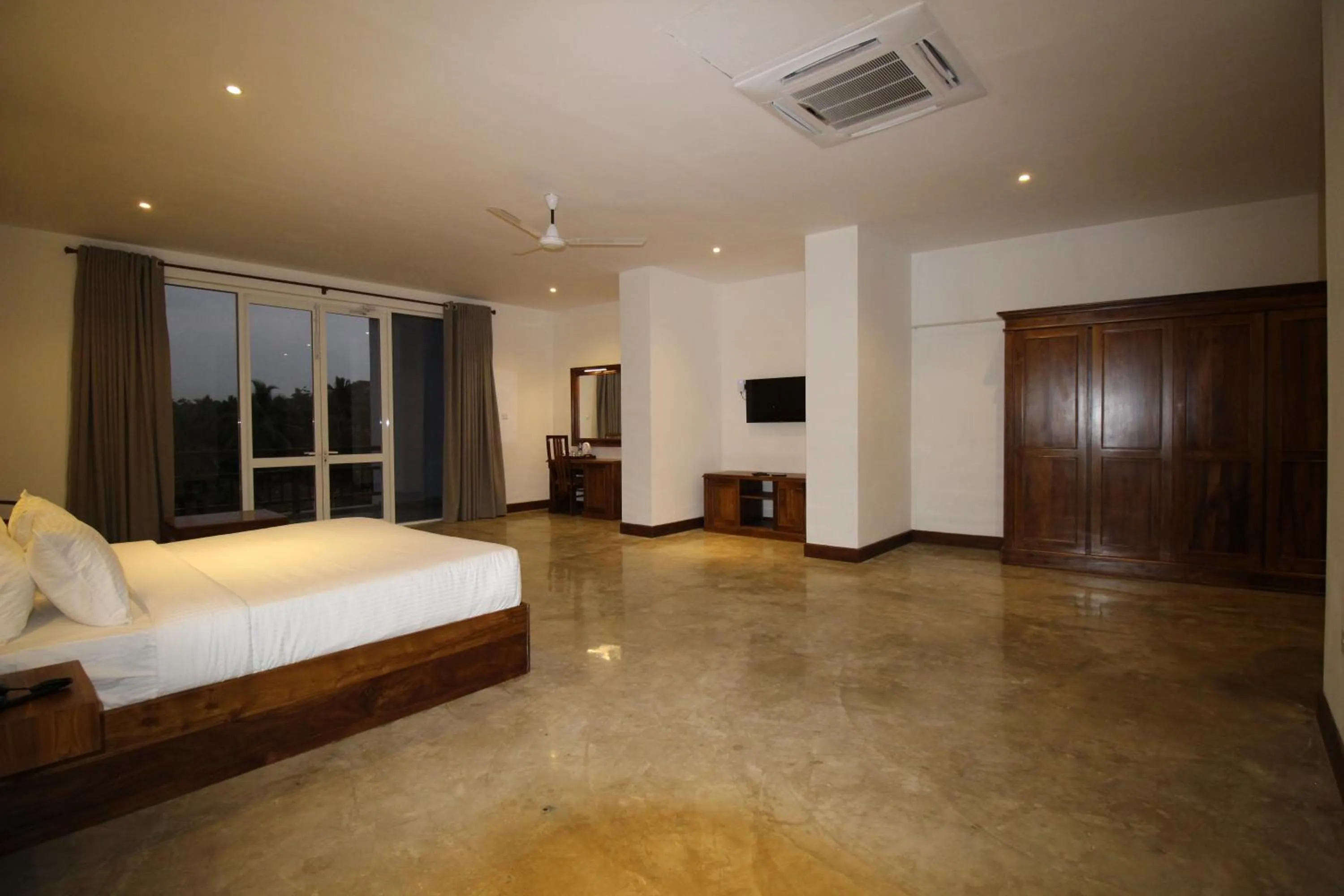 Bedroom, Bed in Hotel Refresh Blue