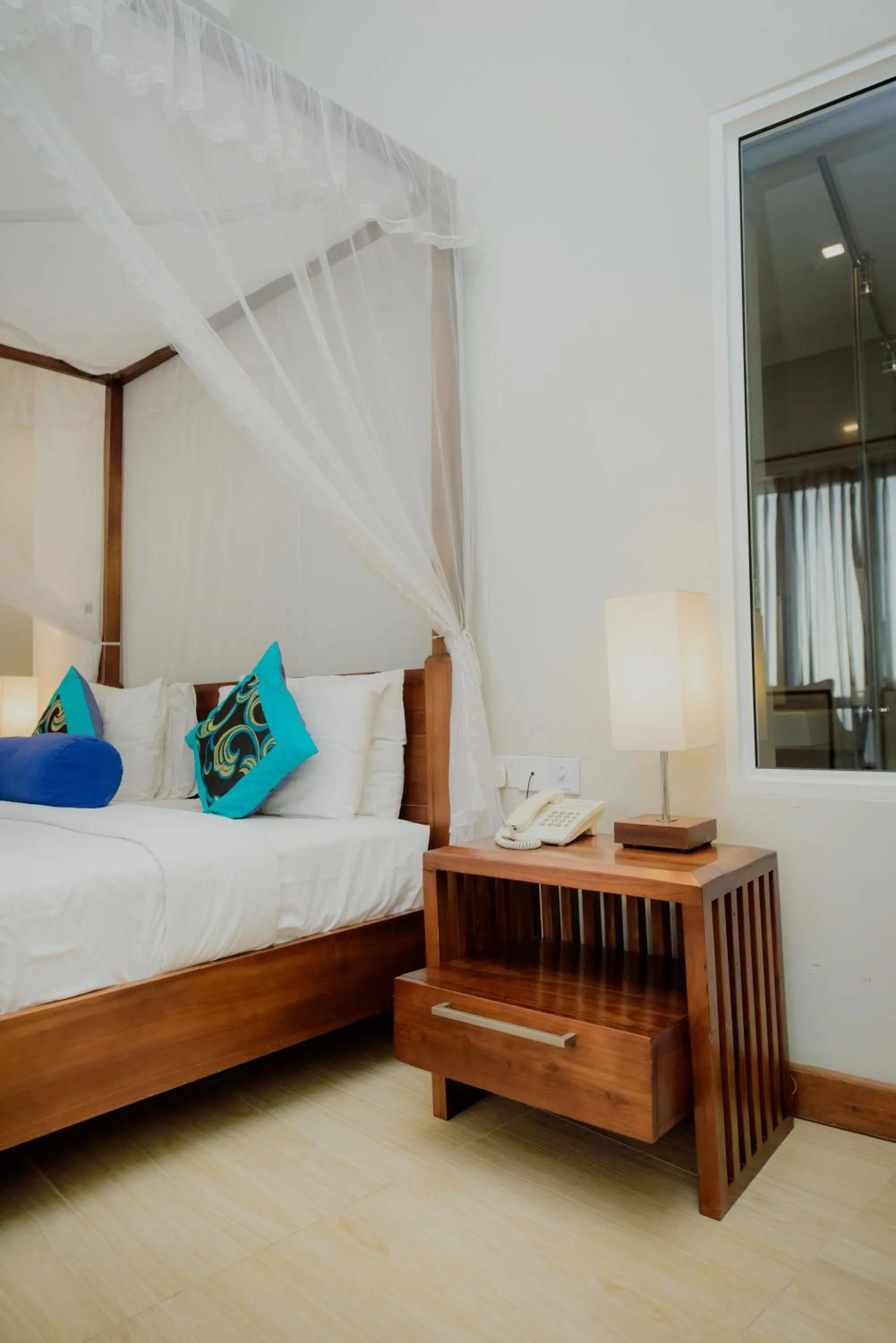 Bedroom, Bed in Hotel Refresh Blue