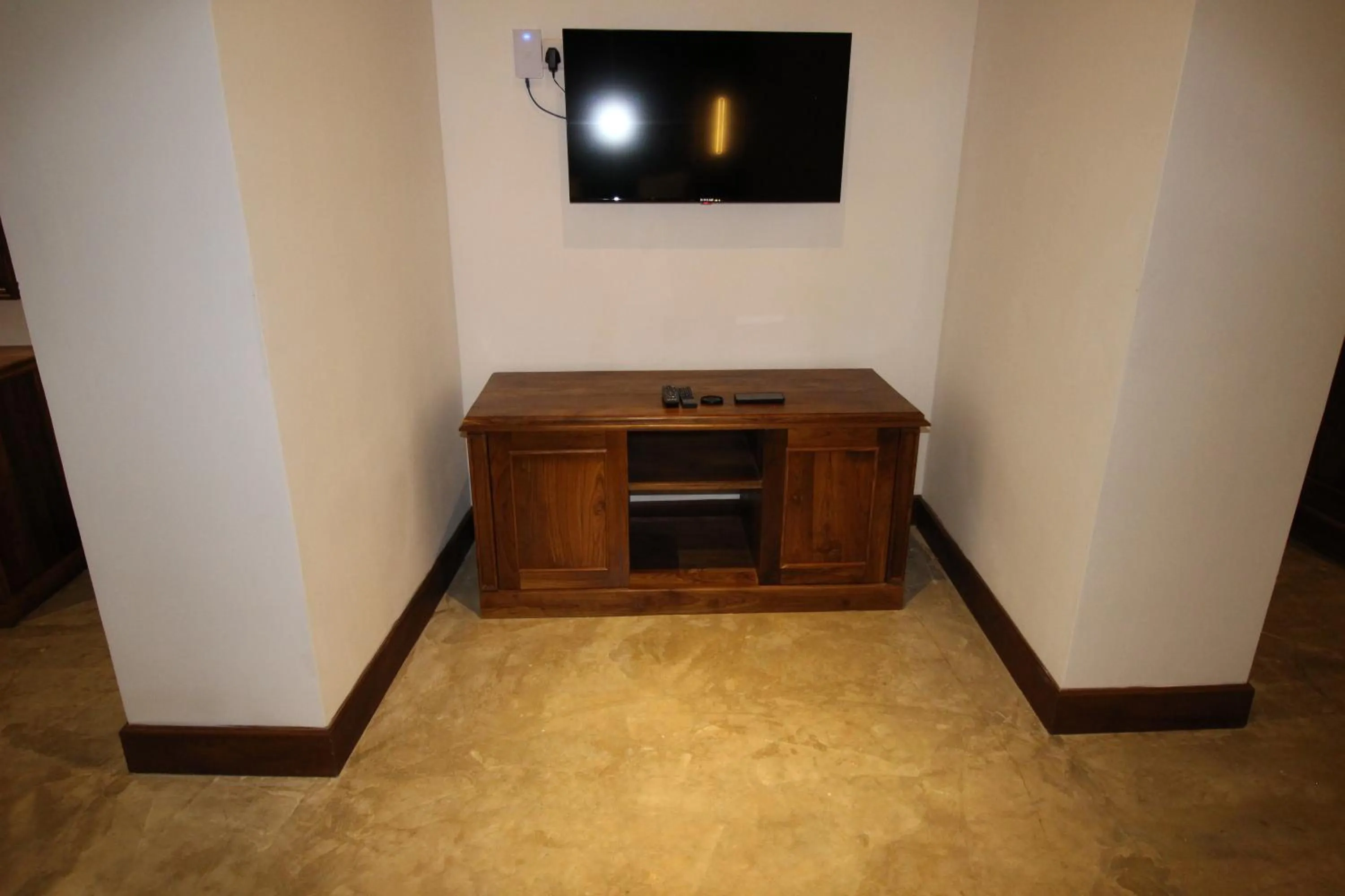 TV and multimedia in Hotel Refresh Blue