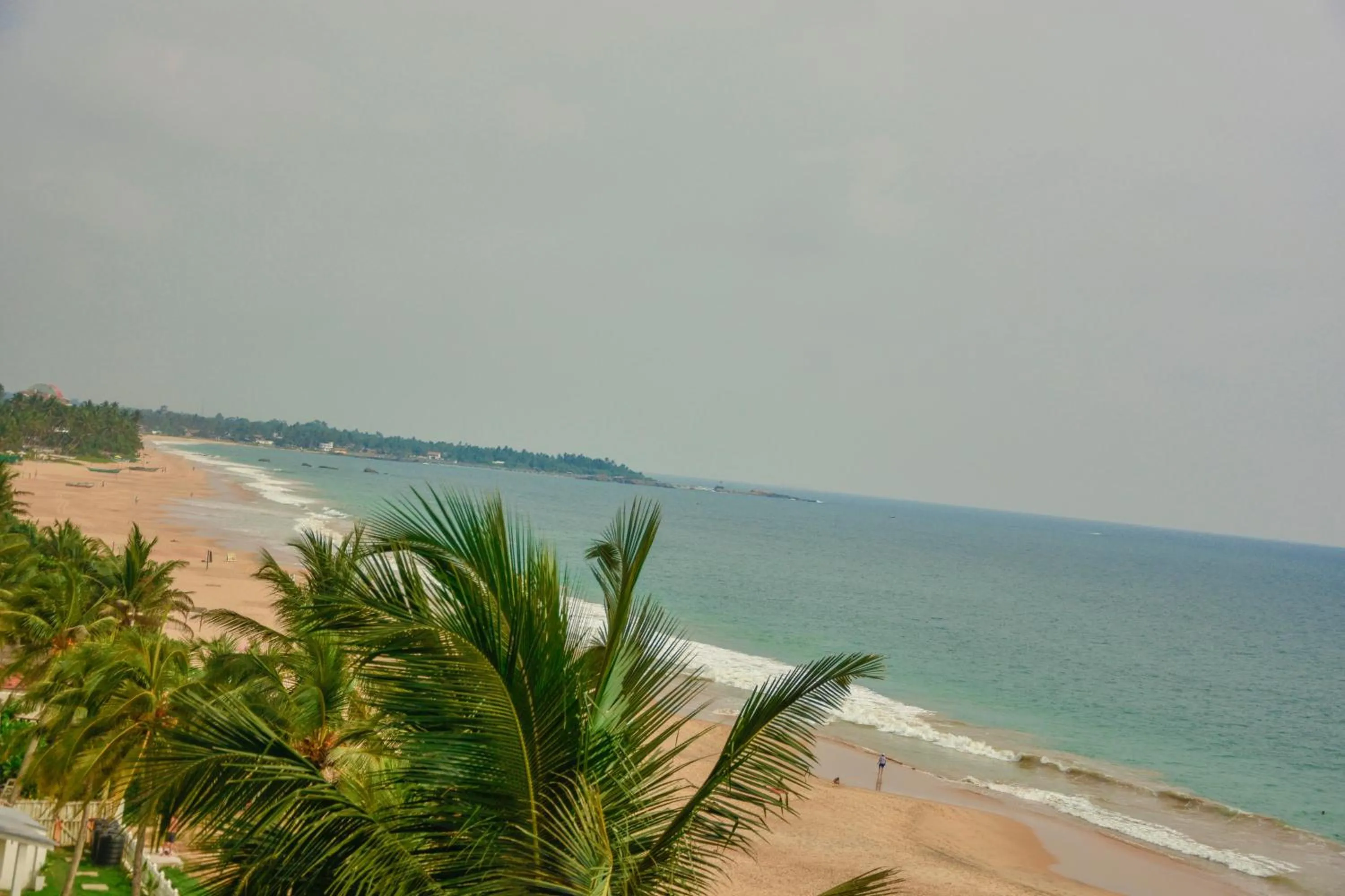 Beach in Hotel Refresh Blue