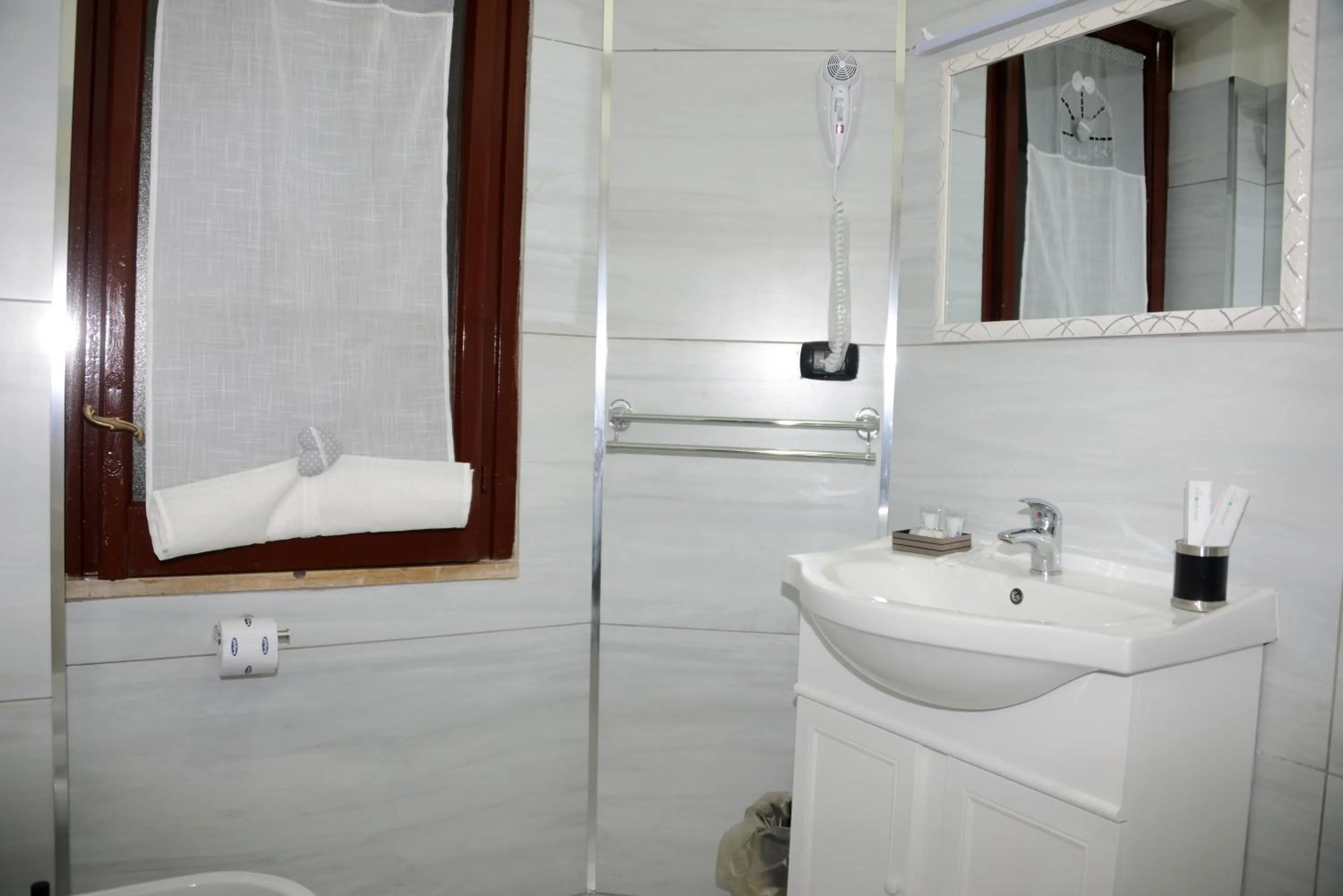 Bathroom in L’Aurora B&B