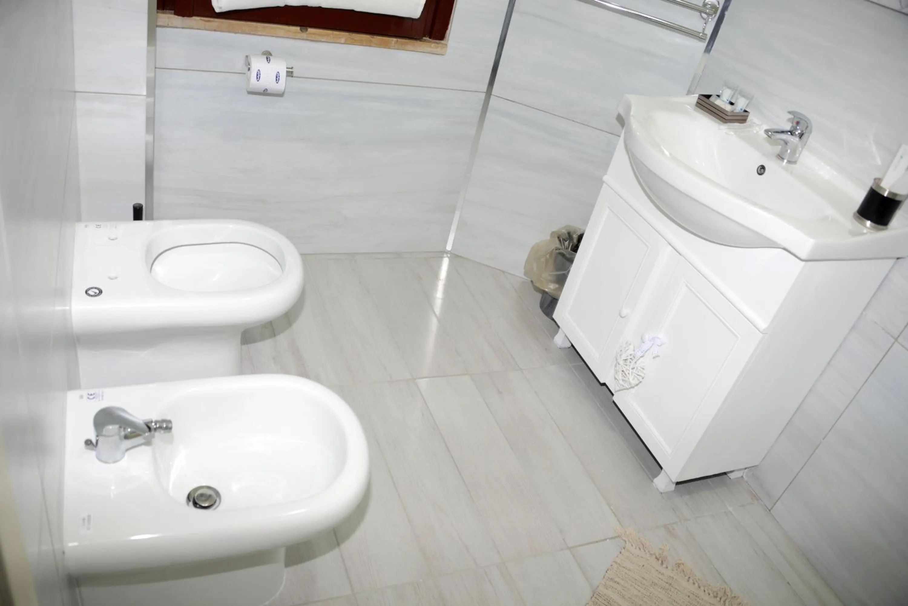 Toilet in L’Aurora B&B