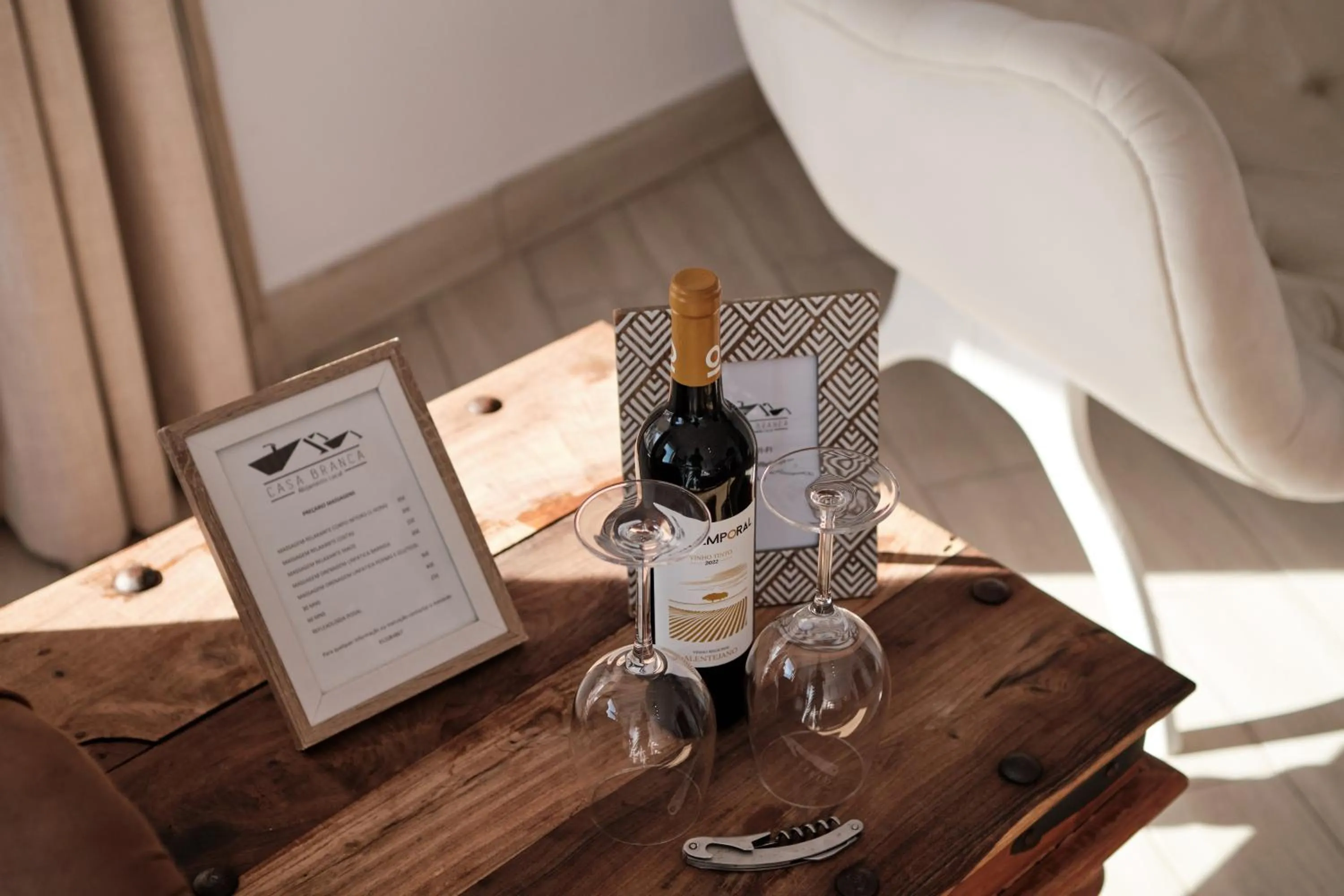 Seating area in A Casa Branca - with Pool & Jacuzzi