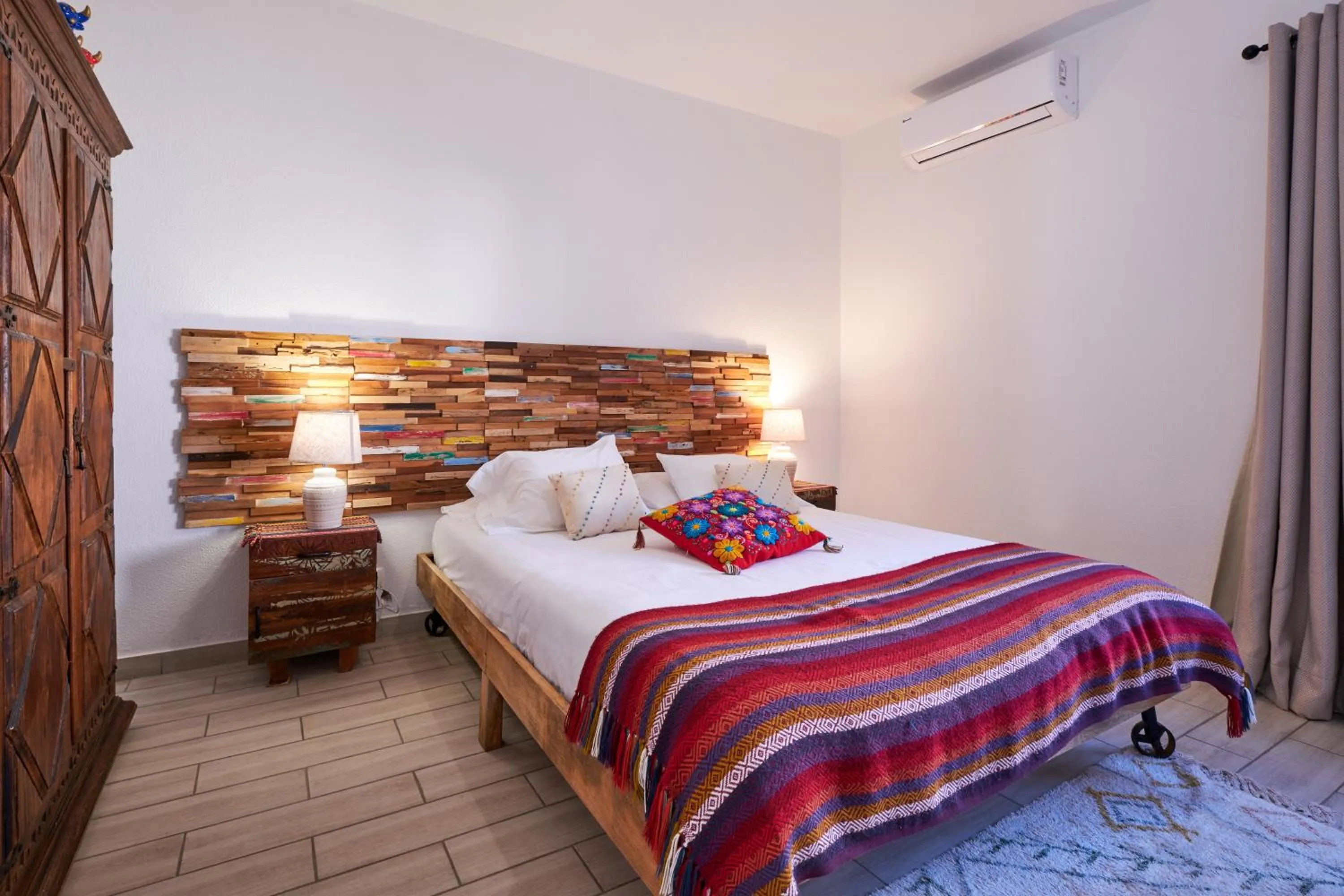 Bed in A Casa Branca - with Pool & Jacuzzi