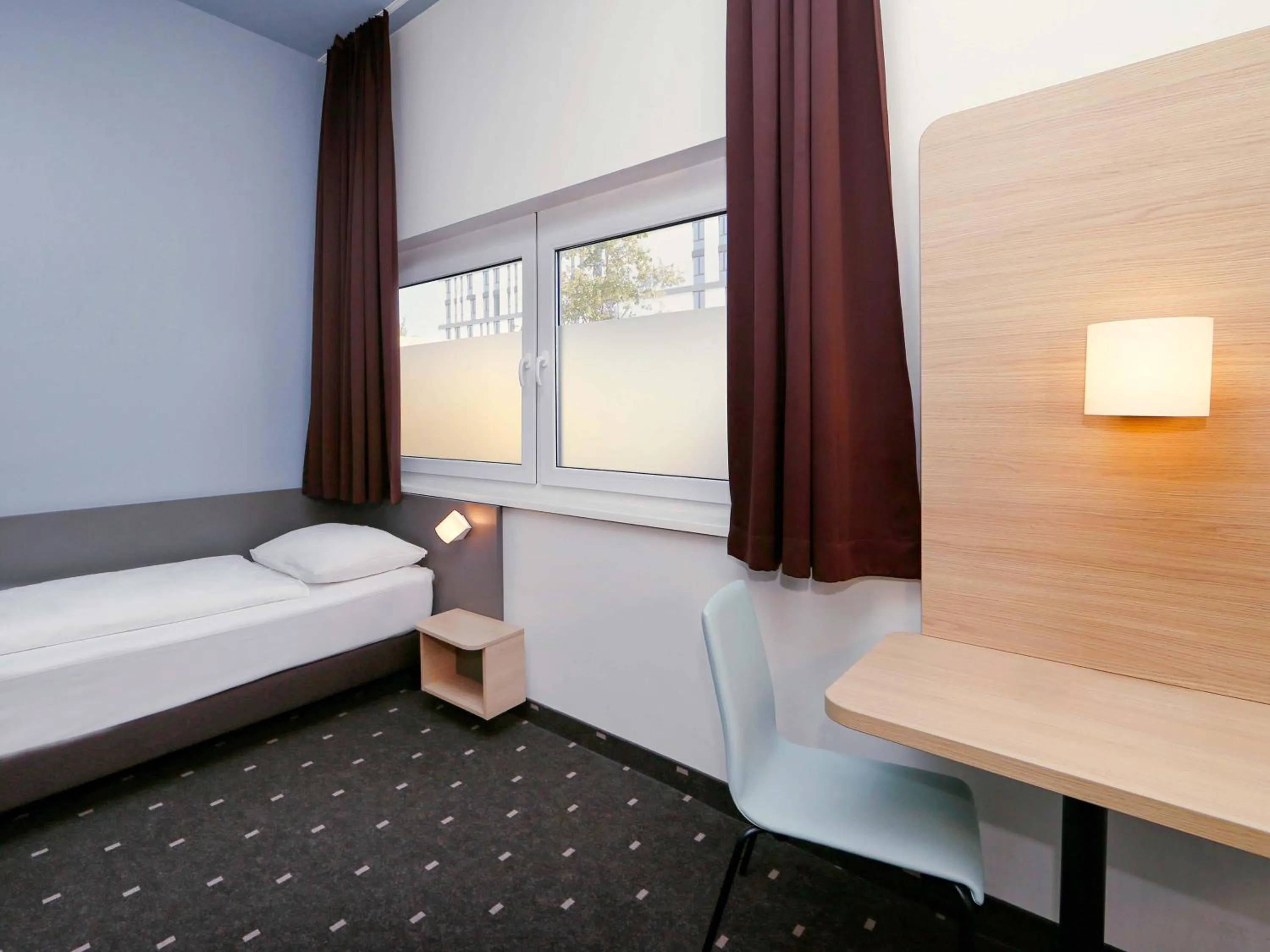 Photo of the whole room, Bed in B&B Hotel Berlin-Airport
