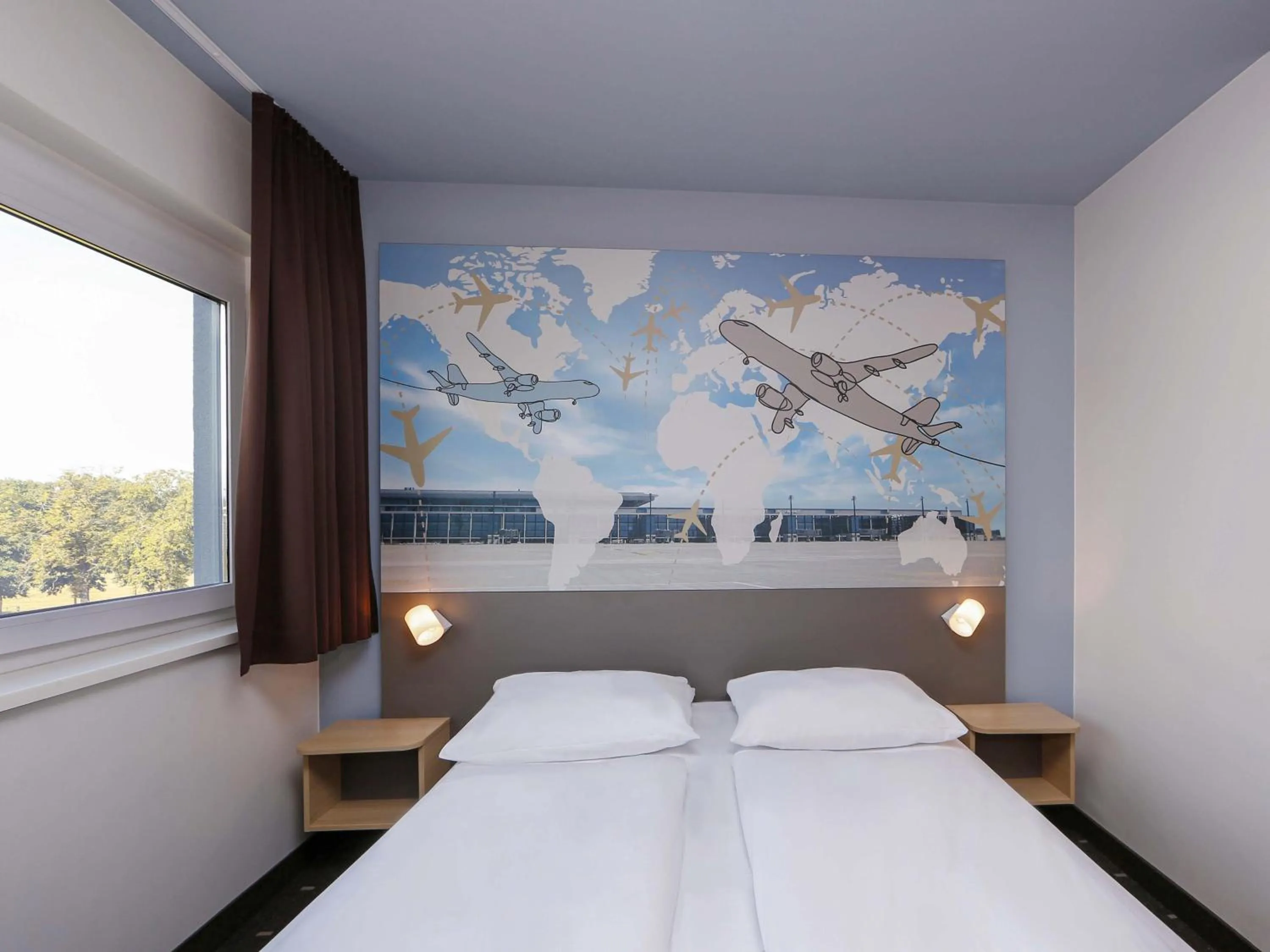 Photo of the whole room, Bed in B&B Hotel Berlin-Airport