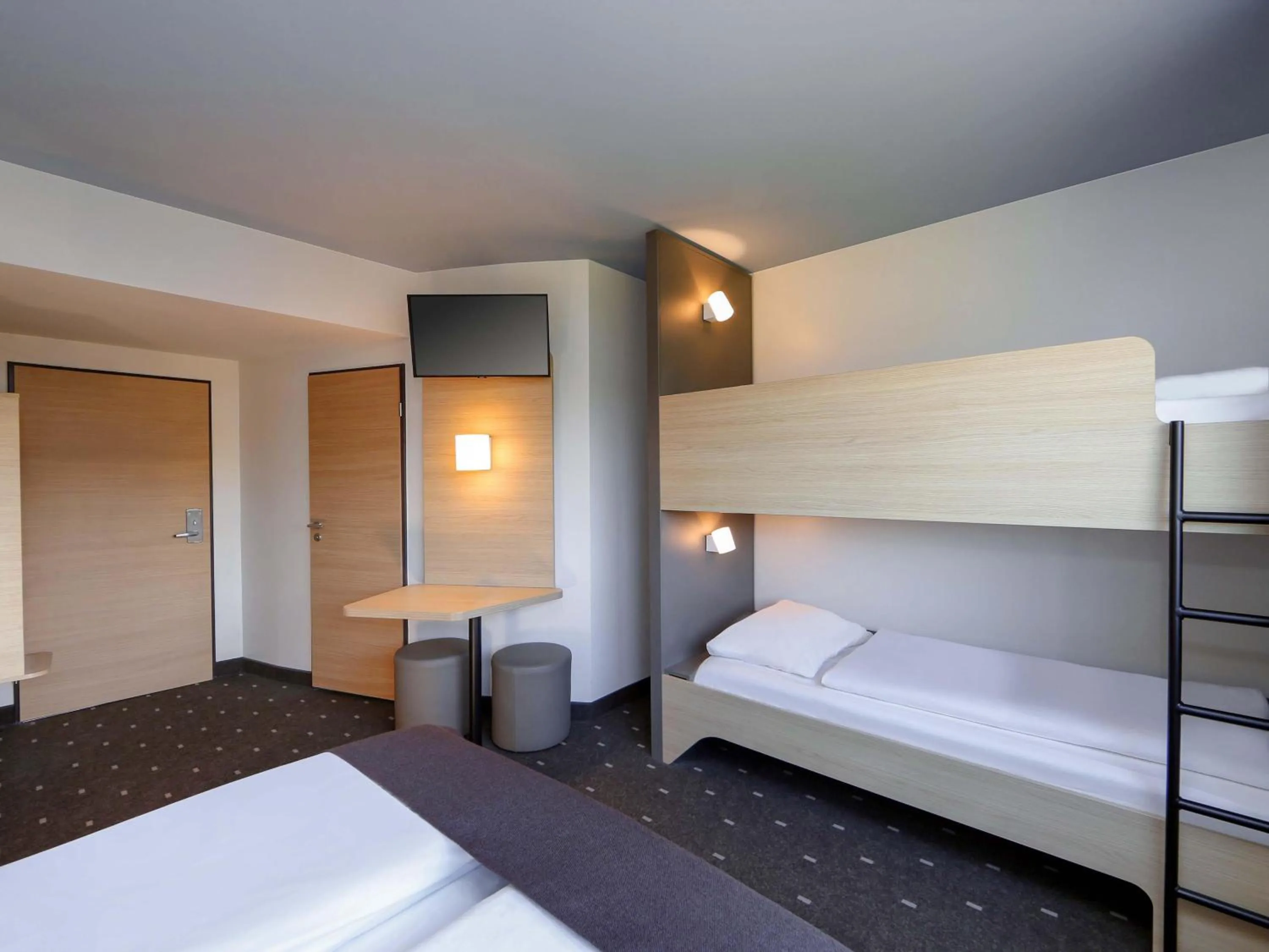 Photo of the whole room, Bed in B&B Hotel Berlin-Airport