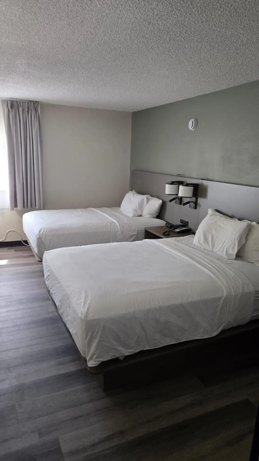 View (from property/room), Bed in Dakota Inn