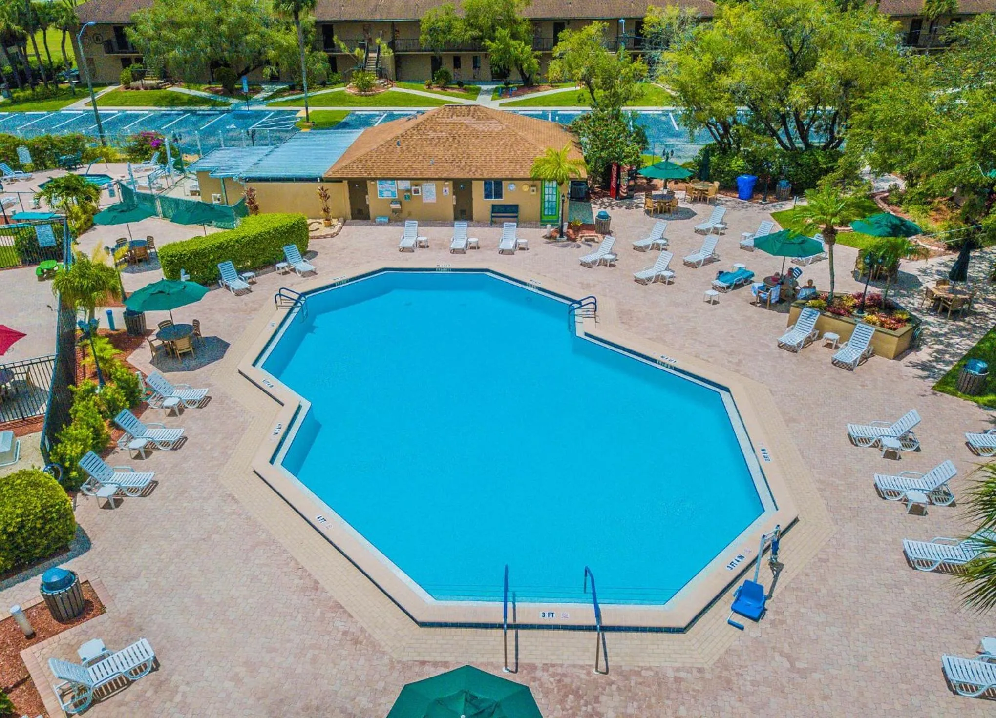 Swimming pool in Lehigh Resort Club