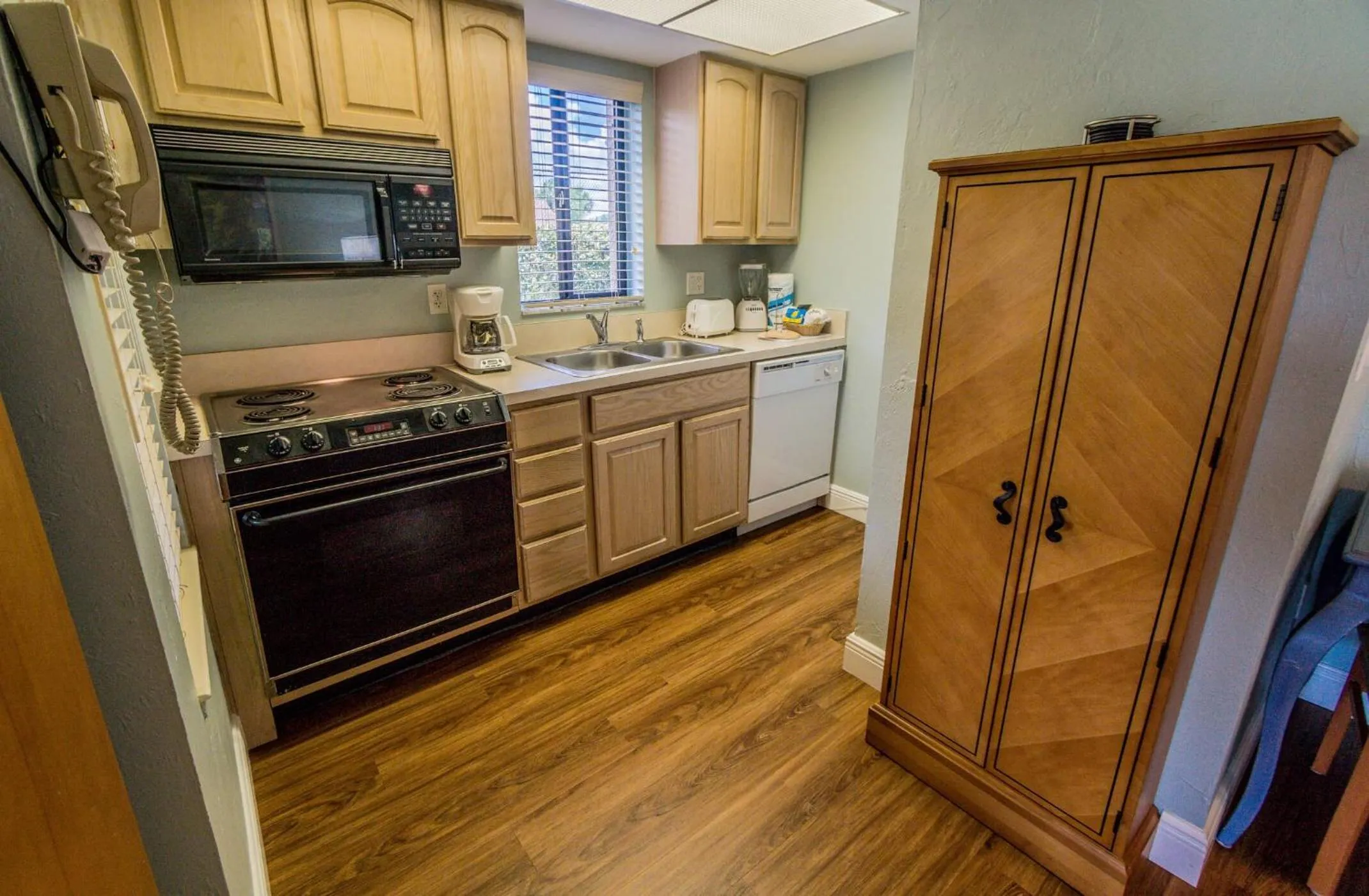 Kitchen or kitchenette in Lehigh Resort Club