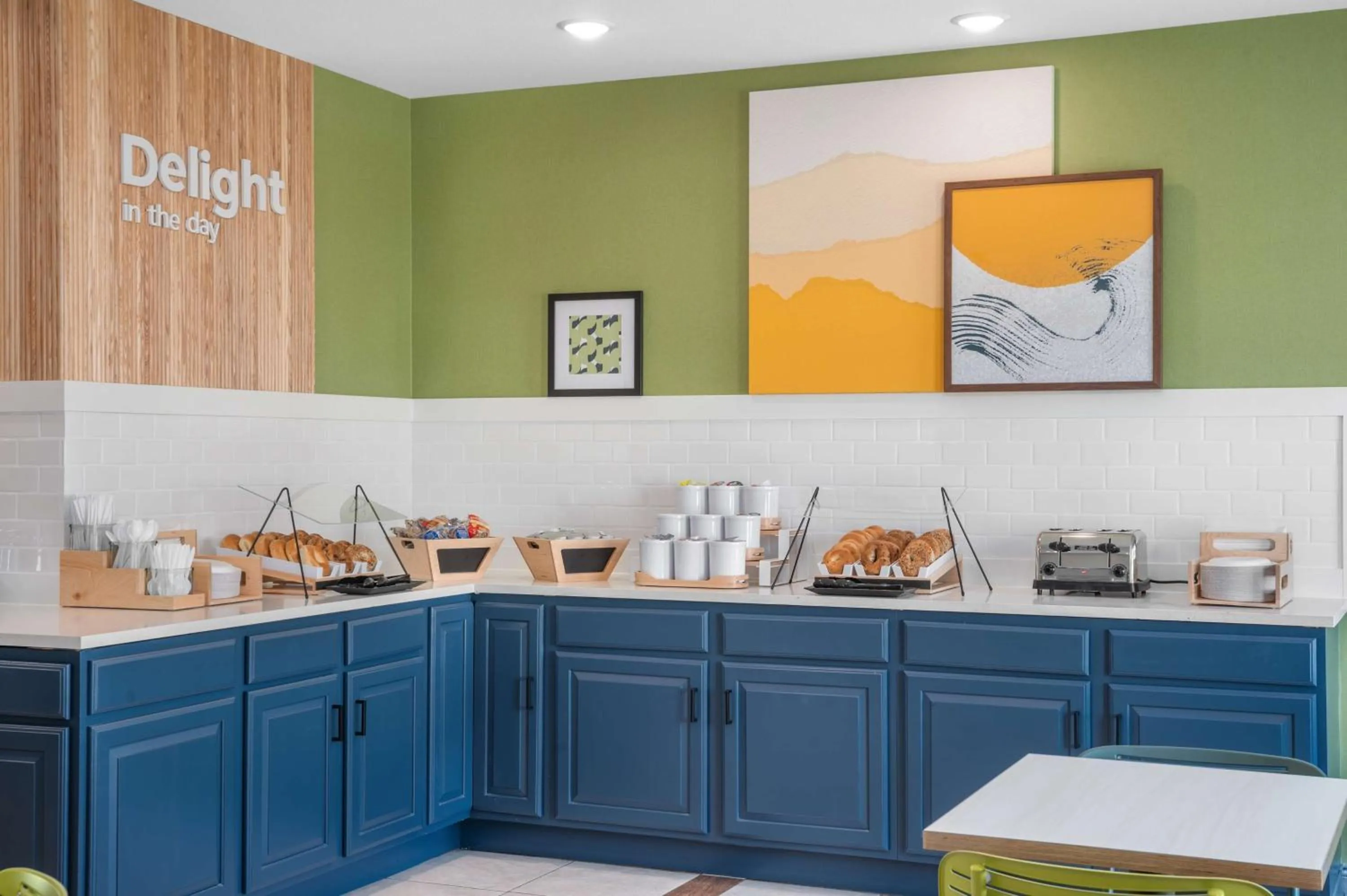 Breakfast in Spark by Hilton Minot