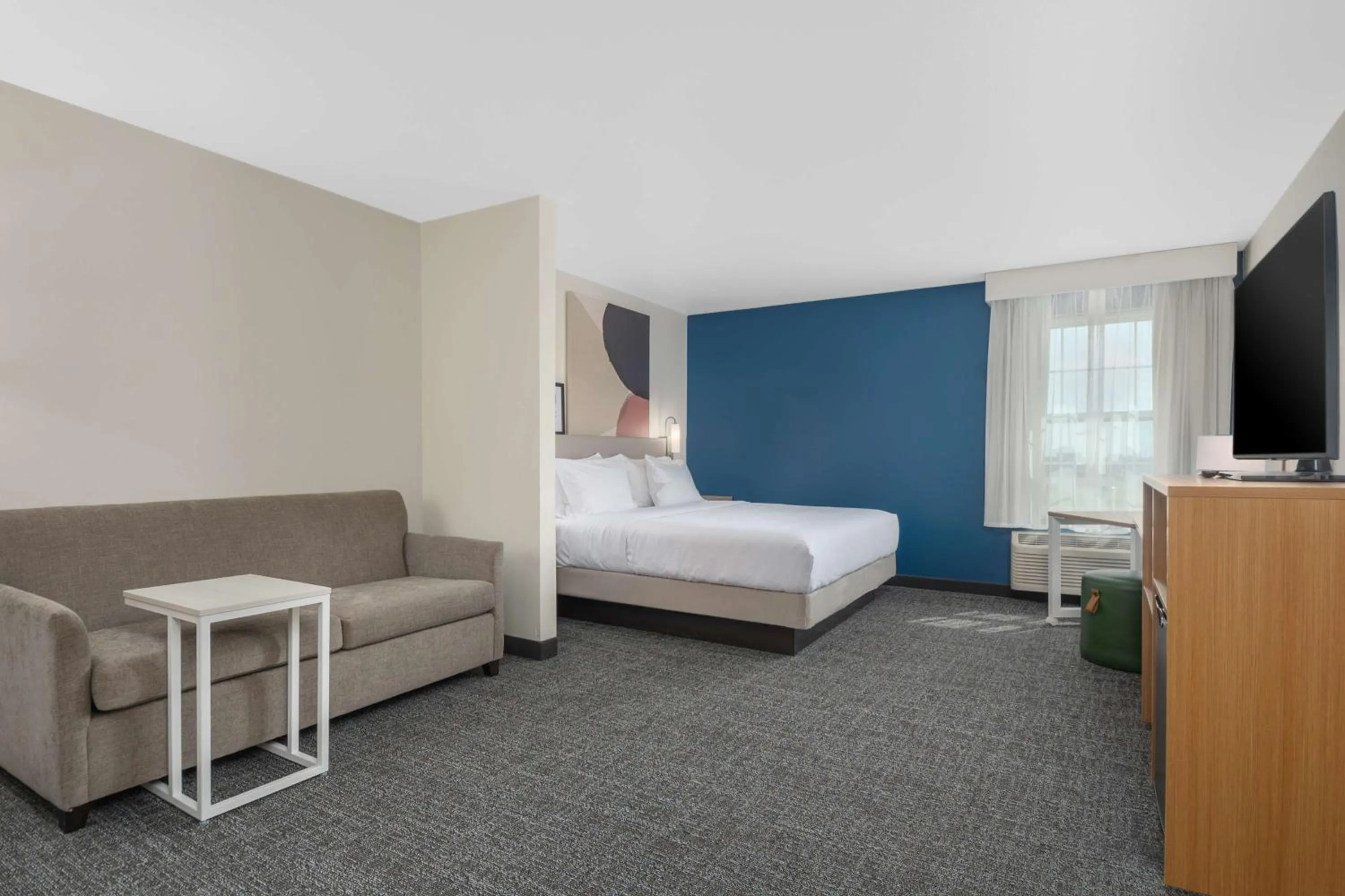 Living room, Bed in Spark by Hilton Minot