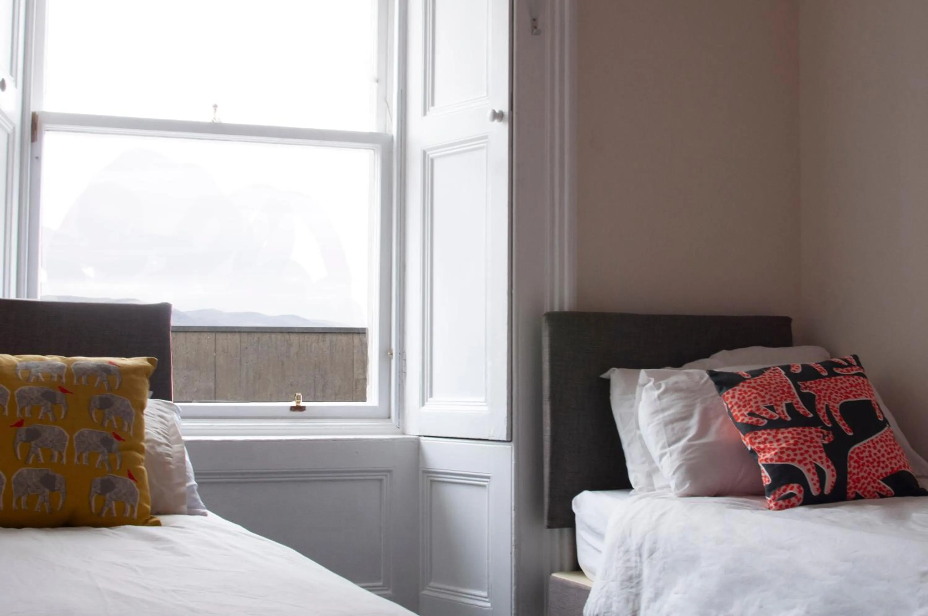 Photo of the whole room in William Wallace Hotel