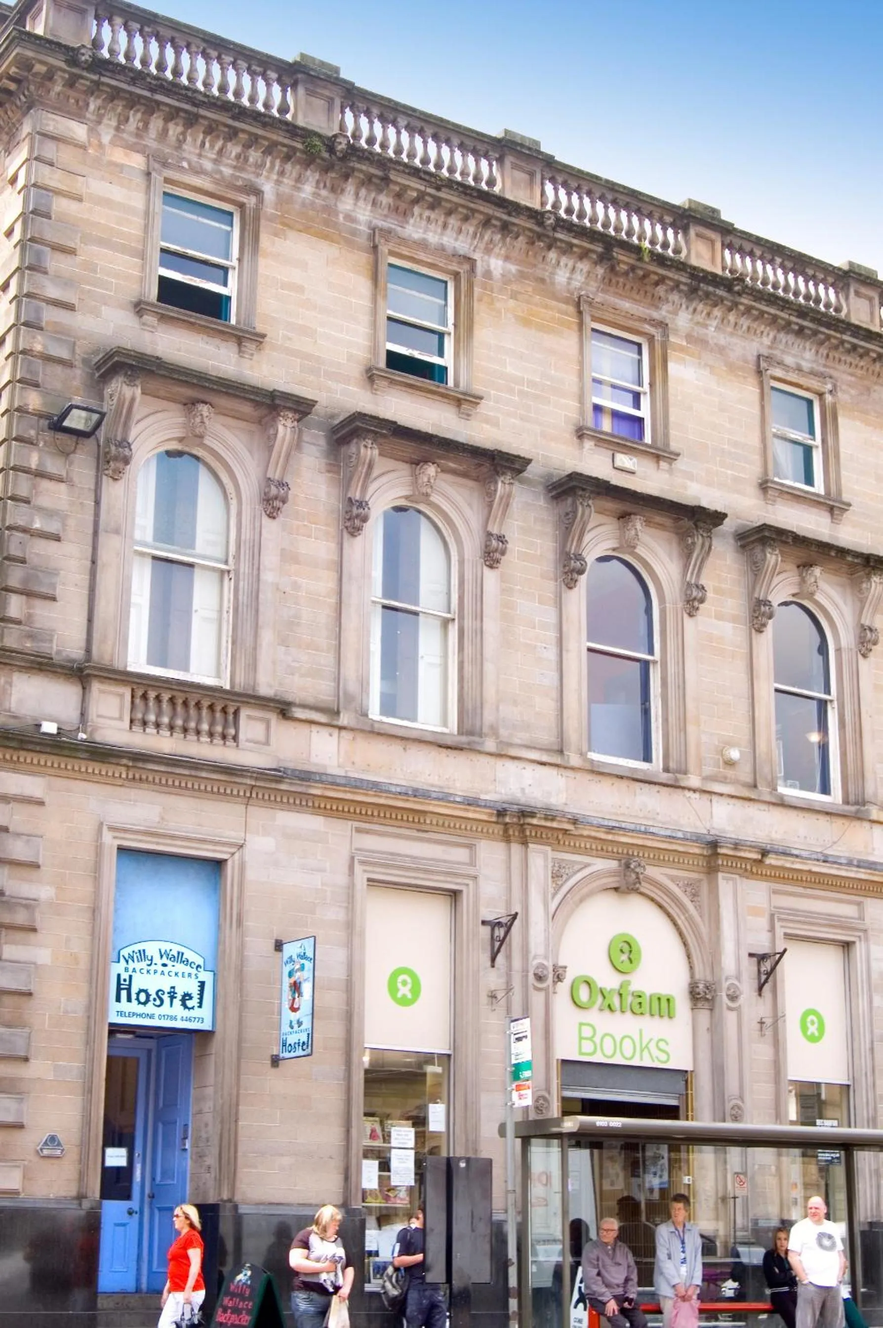 Facade/entrance in William Wallace Hotel