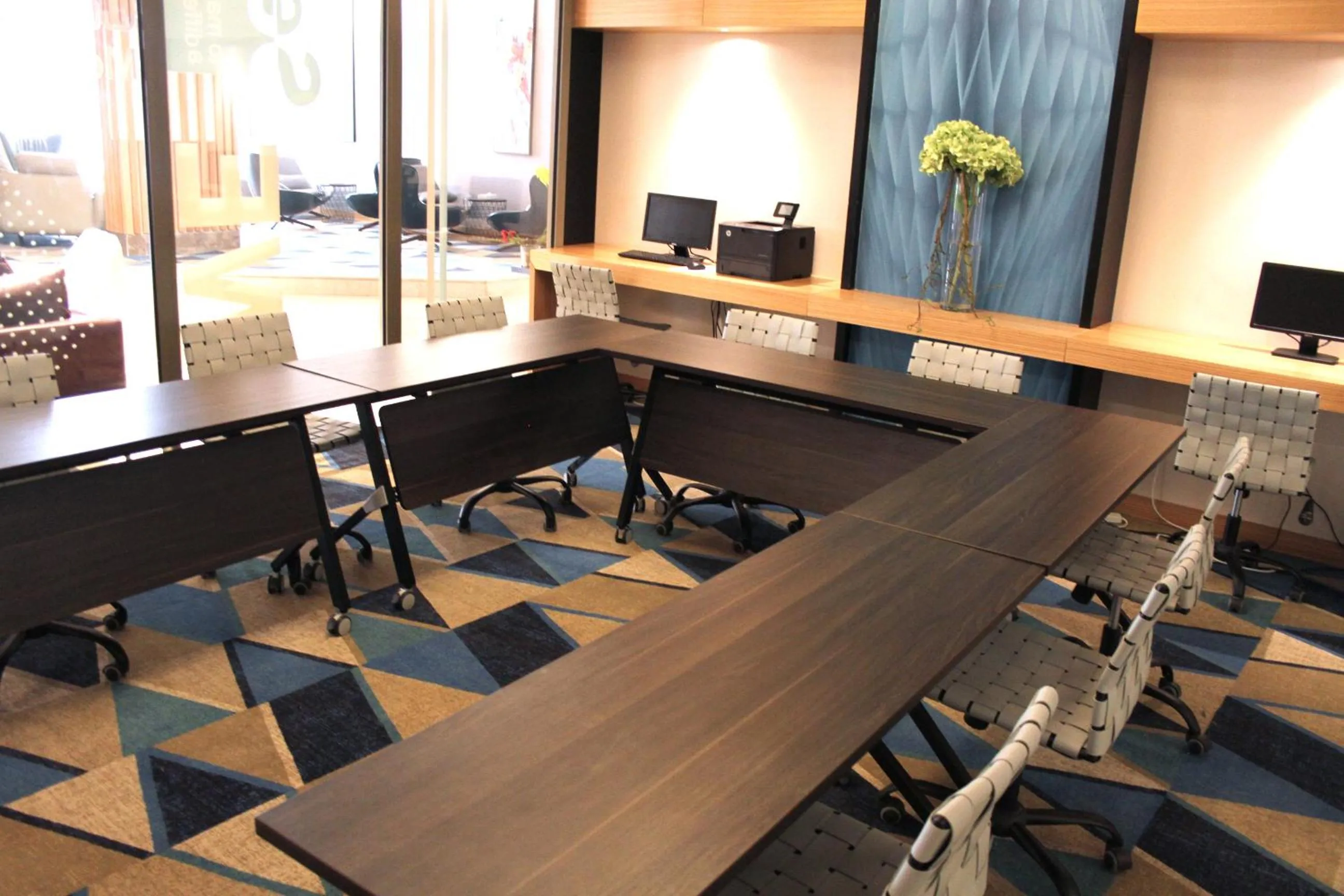 Business facilities in Ewaa Express Hotel - Al Olaya