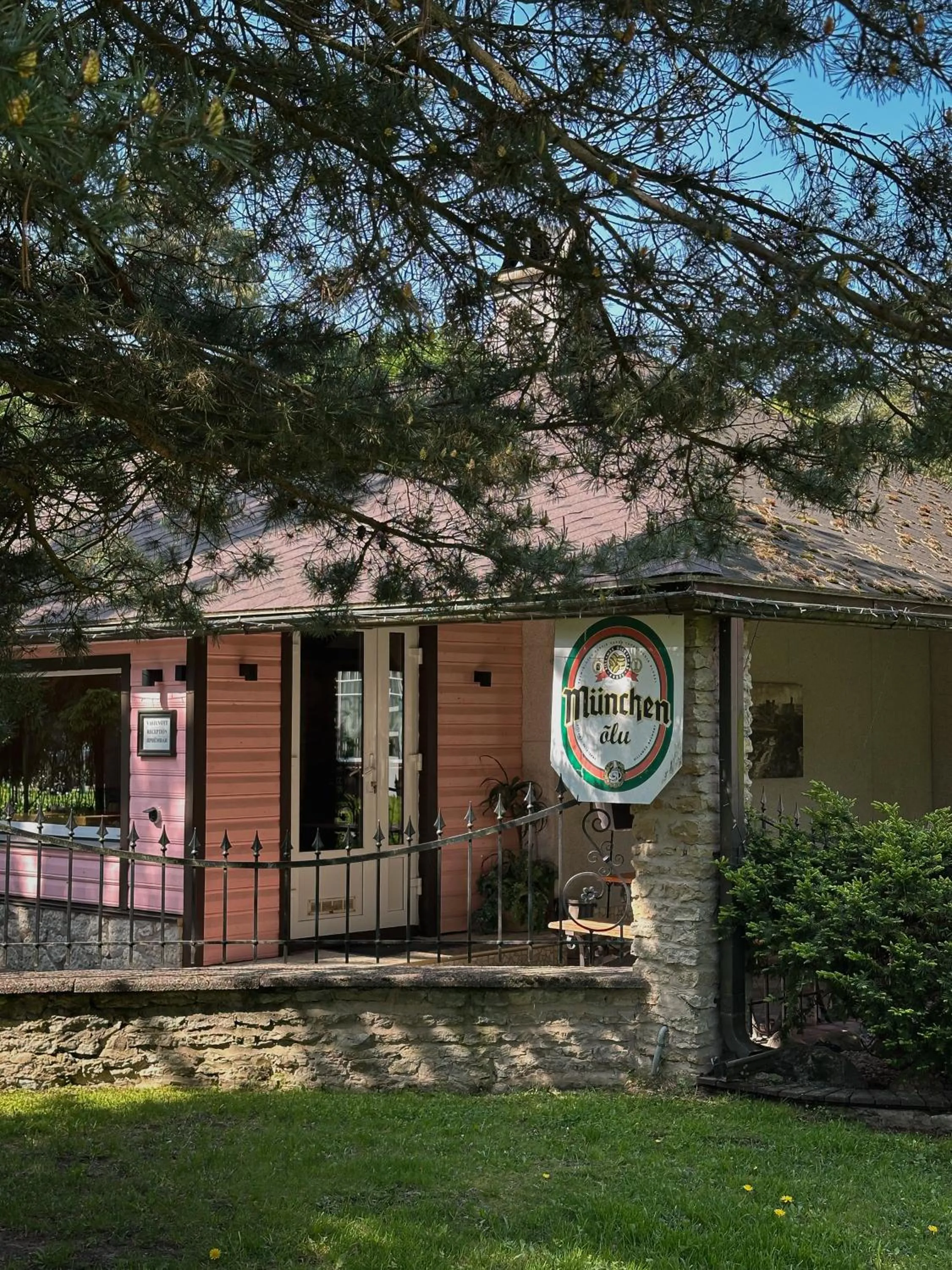 Property building in Pansionaat Valentina