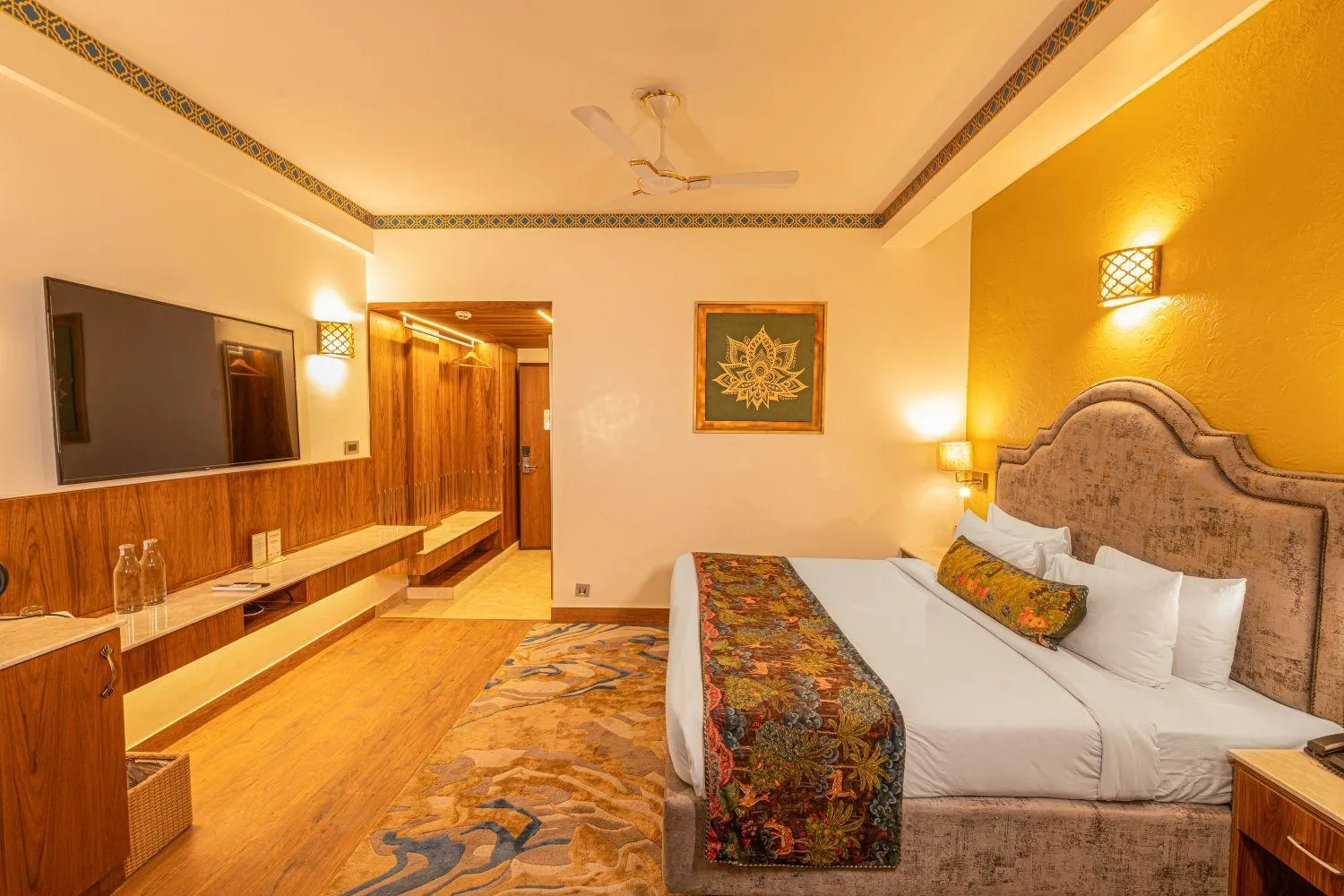 Bed in GANGA KINARE- A Riverside Boutique Resort, Rishikesh