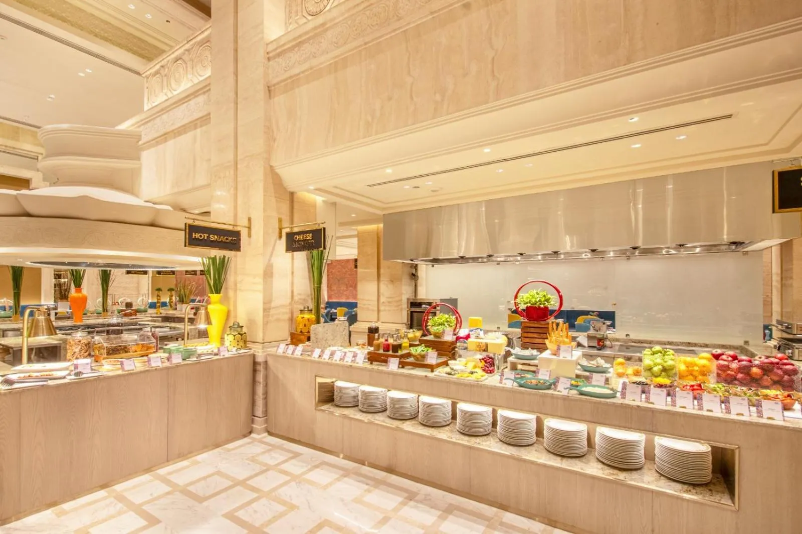 Restaurant/places to eat in ITC Grand Chola, a Luxury Collection Hotel, Chennai