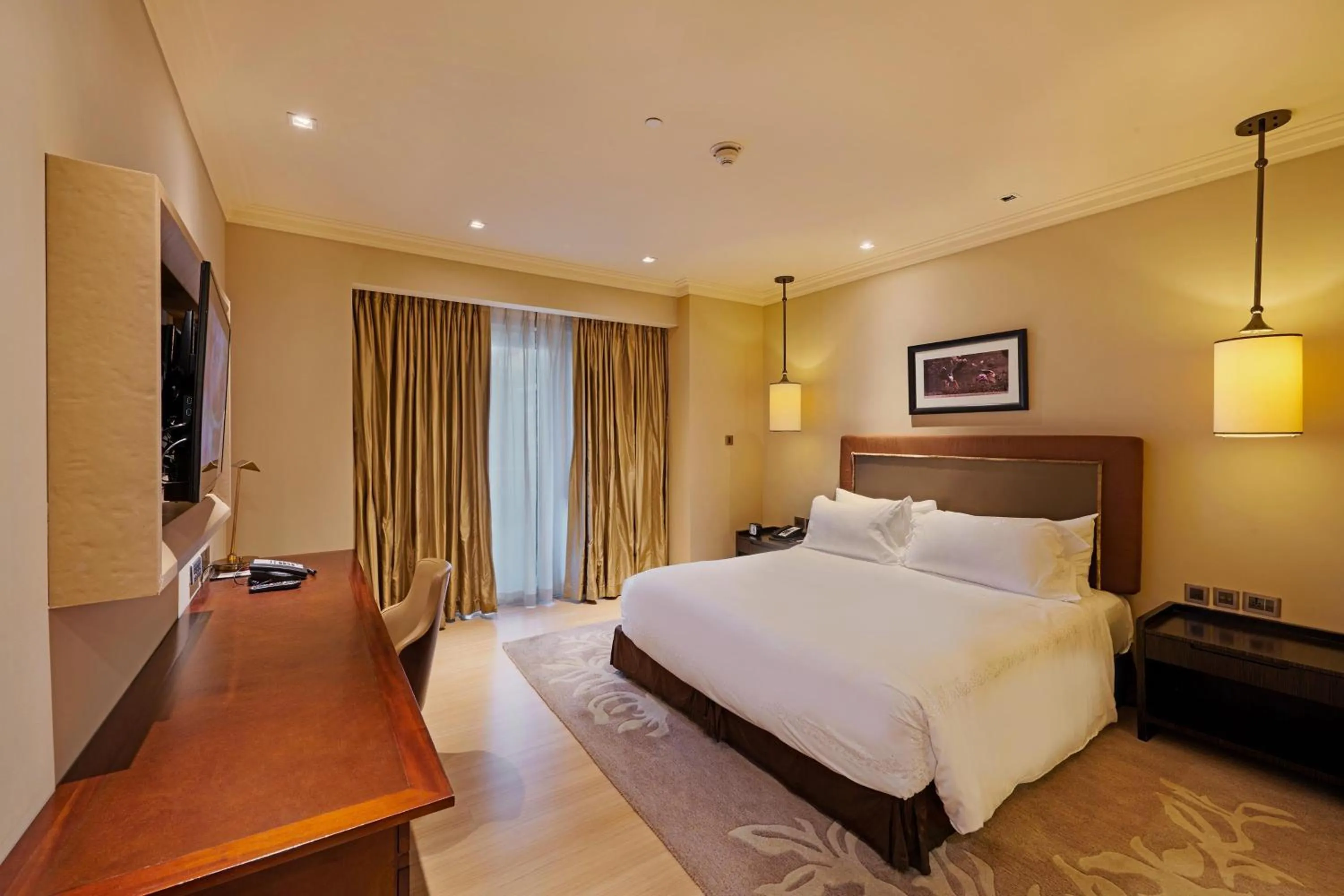 Bedroom, Bed in ITC Grand Chola, a Luxury Collection Hotel, Chennai
