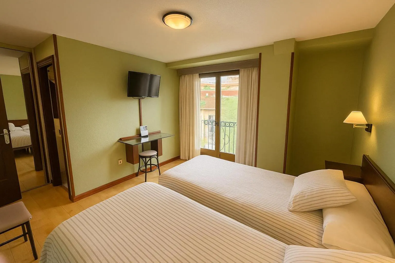 Bed in Hostal Concejo