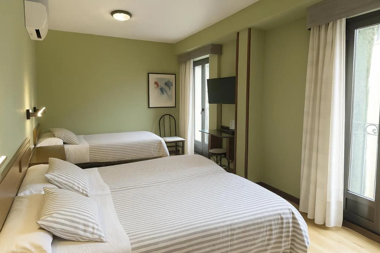 Bed in Hostal Concejo