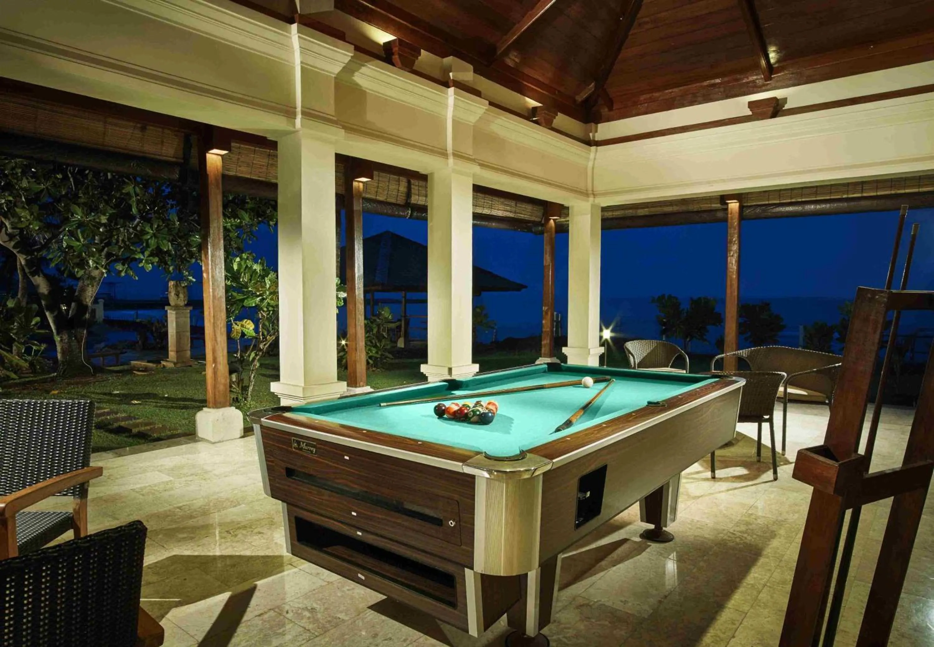 Night in Villa Stefan