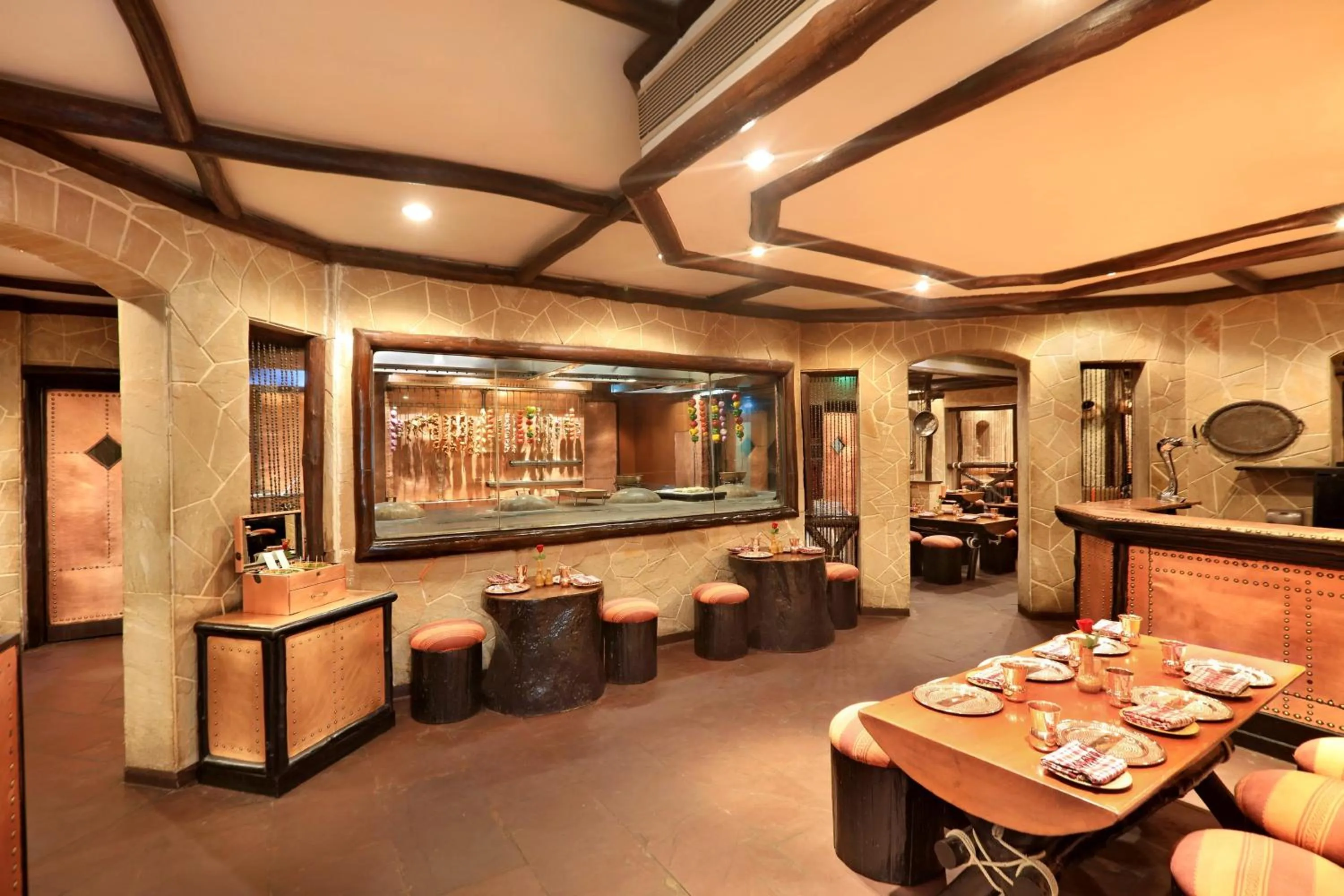 Restaurant/places to eat in ITC Maratha, a Luxury Collection Hotel, Mumbai