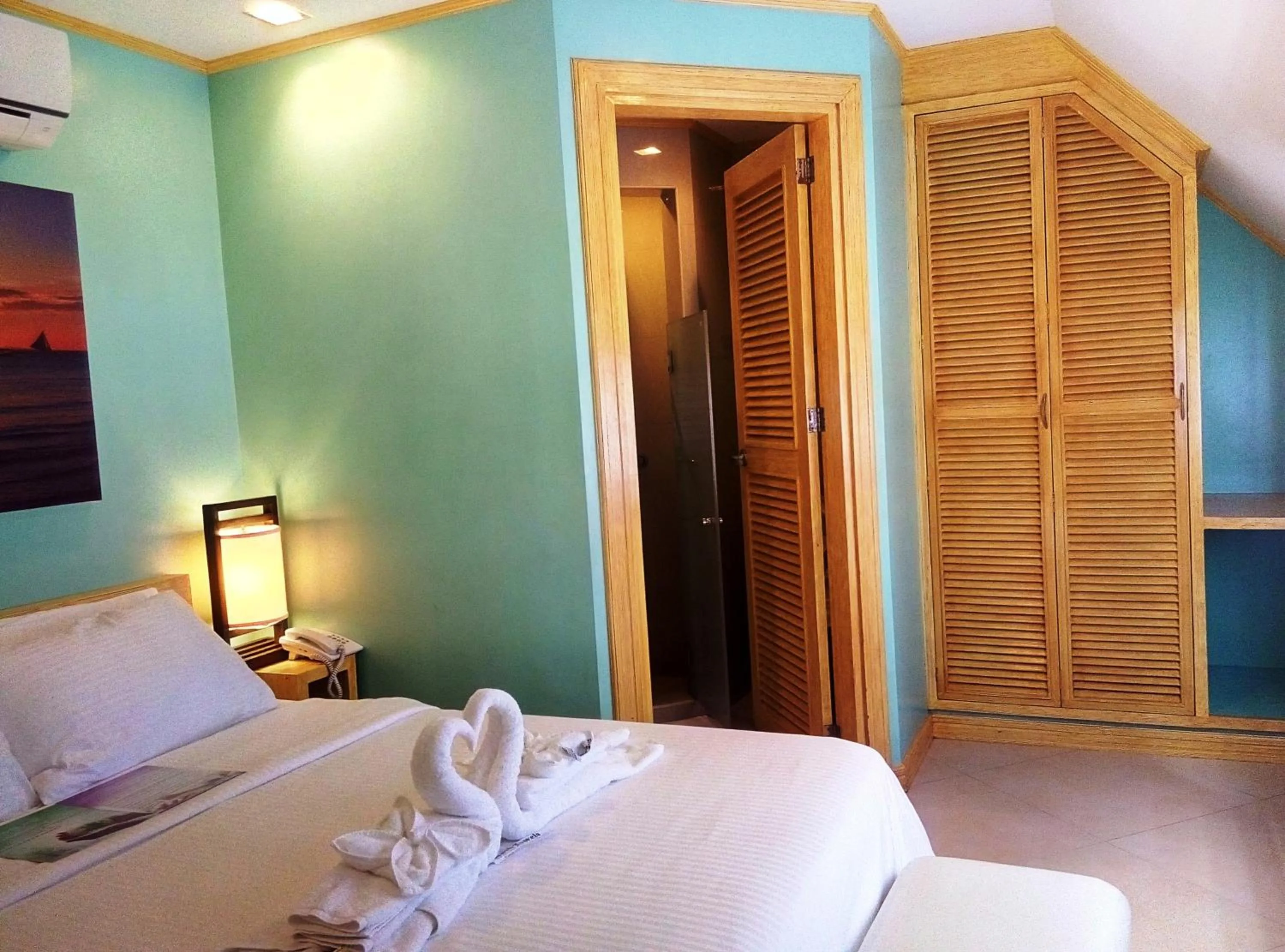 Bathroom, Bed in Shore Time Hotel Boracay