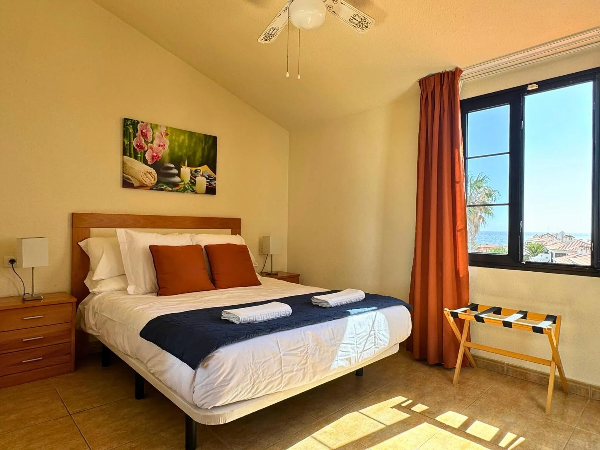 Bed in Fairways Club