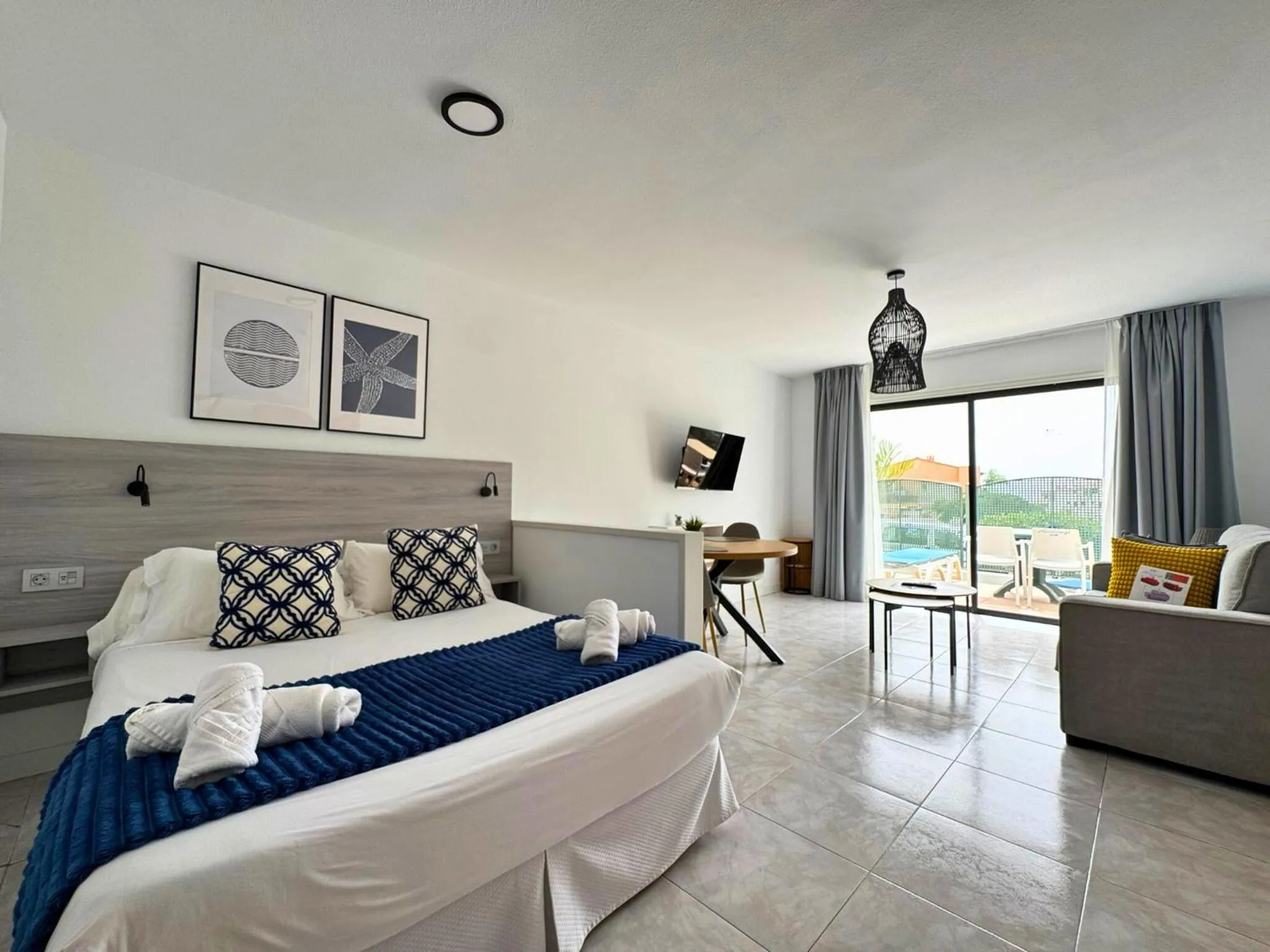 Bed in Fairways Club