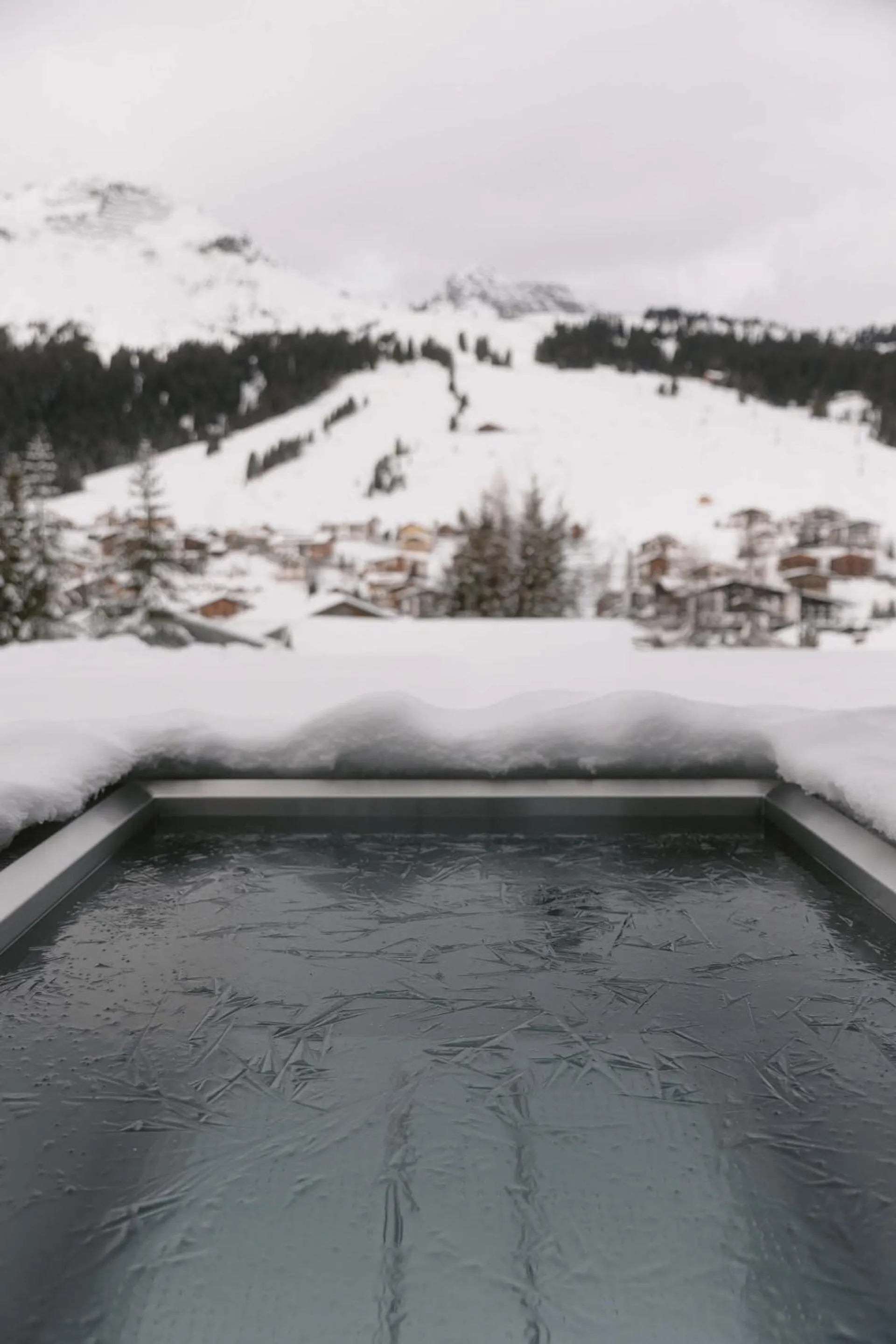 Open Air Bath in NEW Hotel Kristberg in Lech - new opening since December 2025