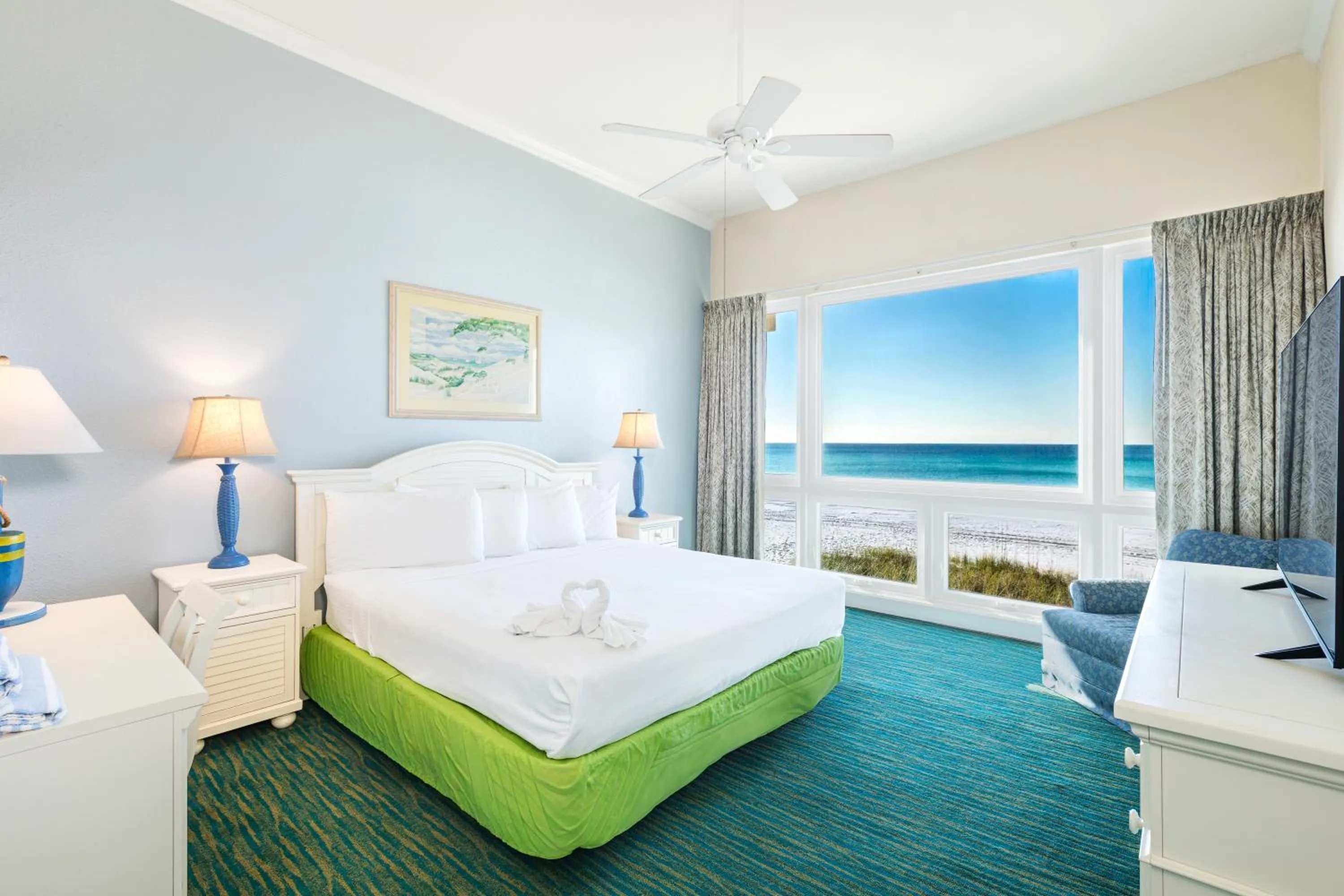 Bed in Landmark Holiday Beach