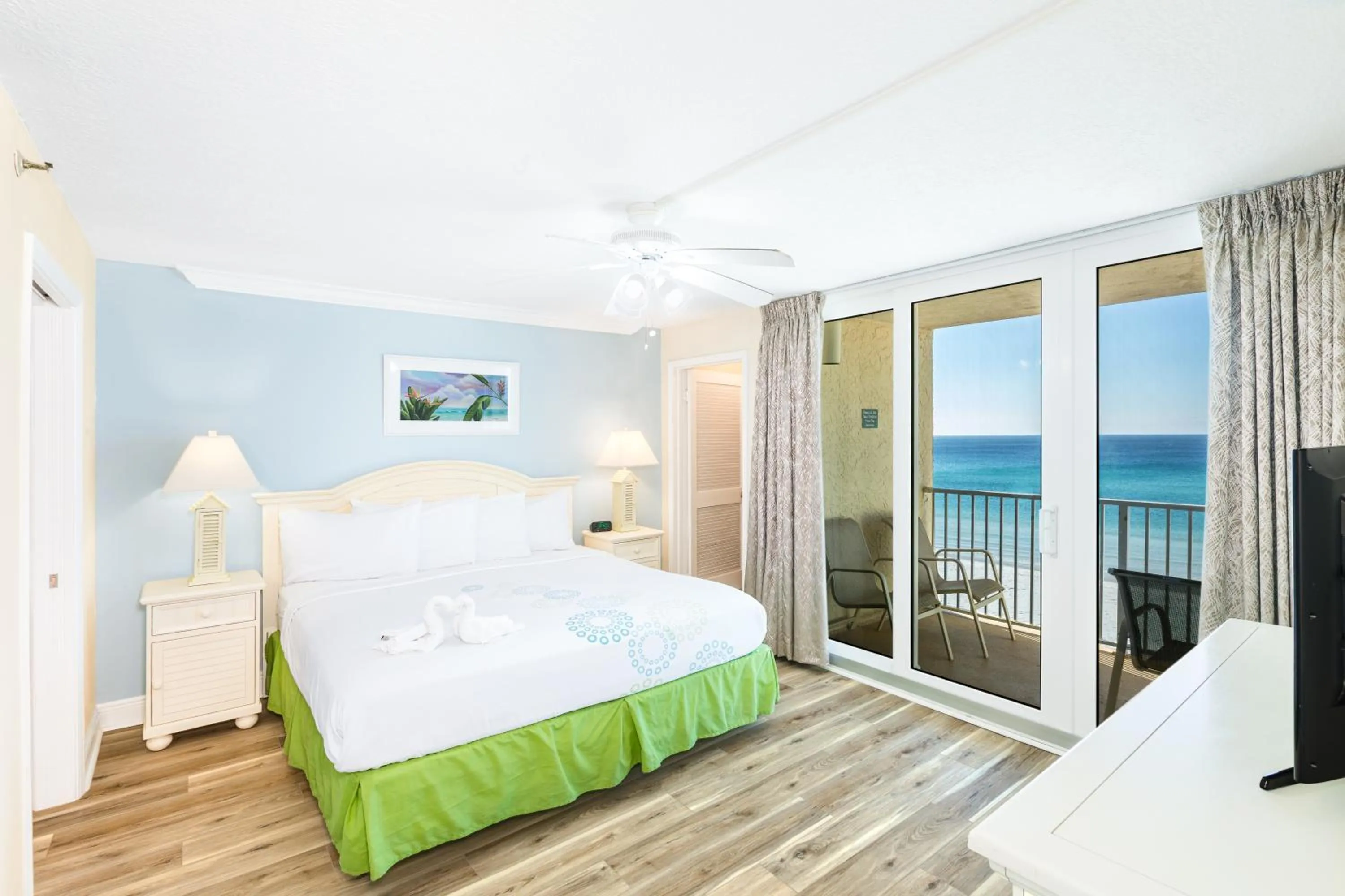 Bed in Landmark Holiday Beach