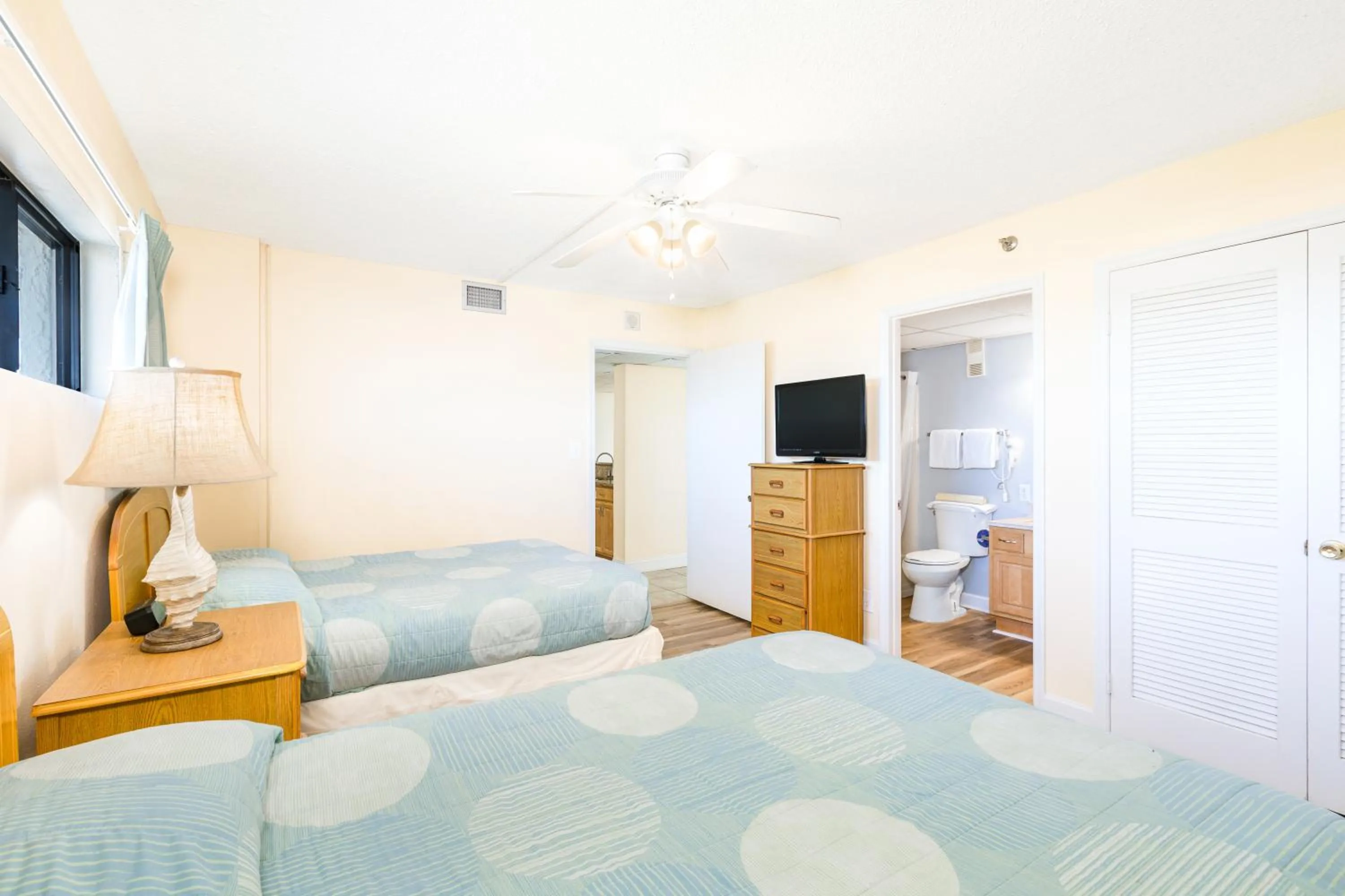 Bed in Landmark Holiday Beach