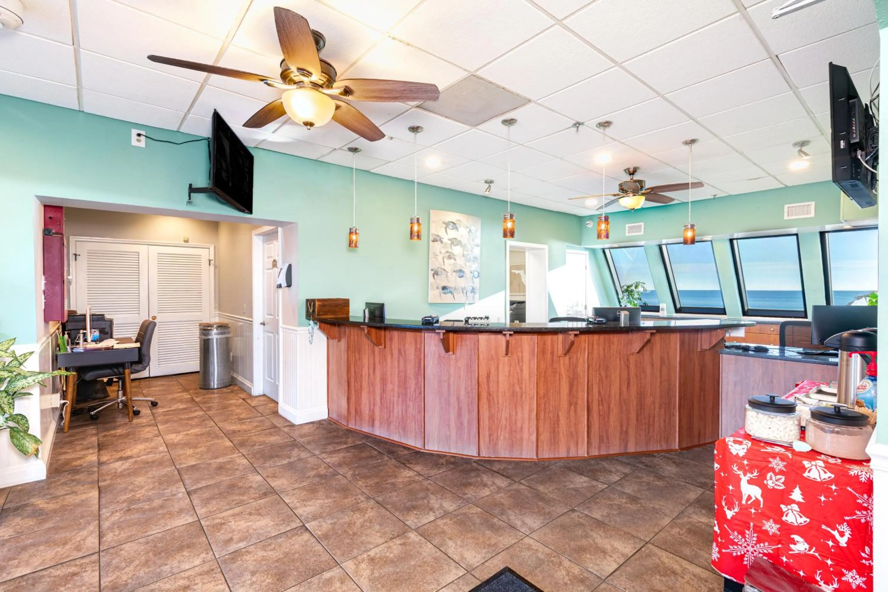 Landmark Holiday Beach