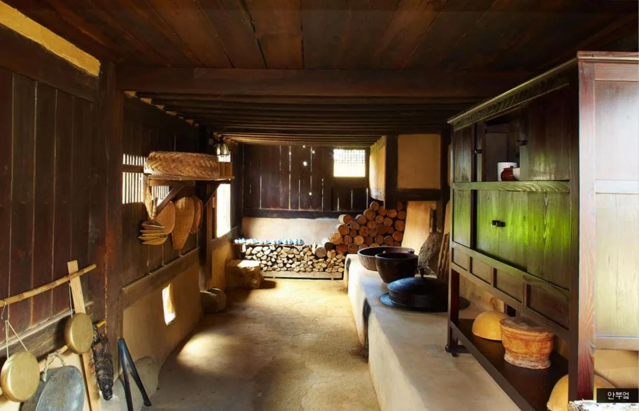 Internal: Not applicable to any particular room in Bukchondaek