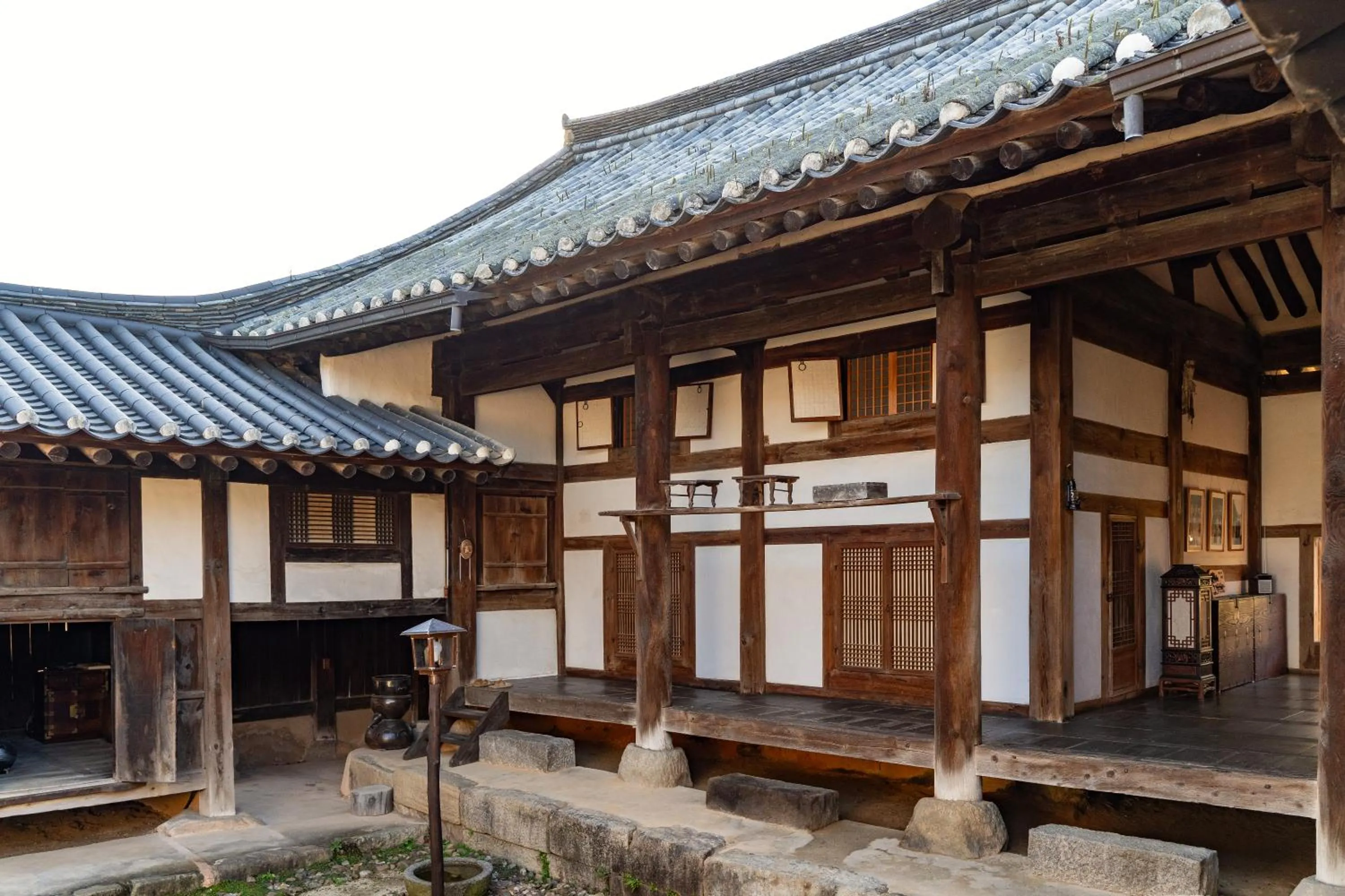 Property building in Bukchondaek