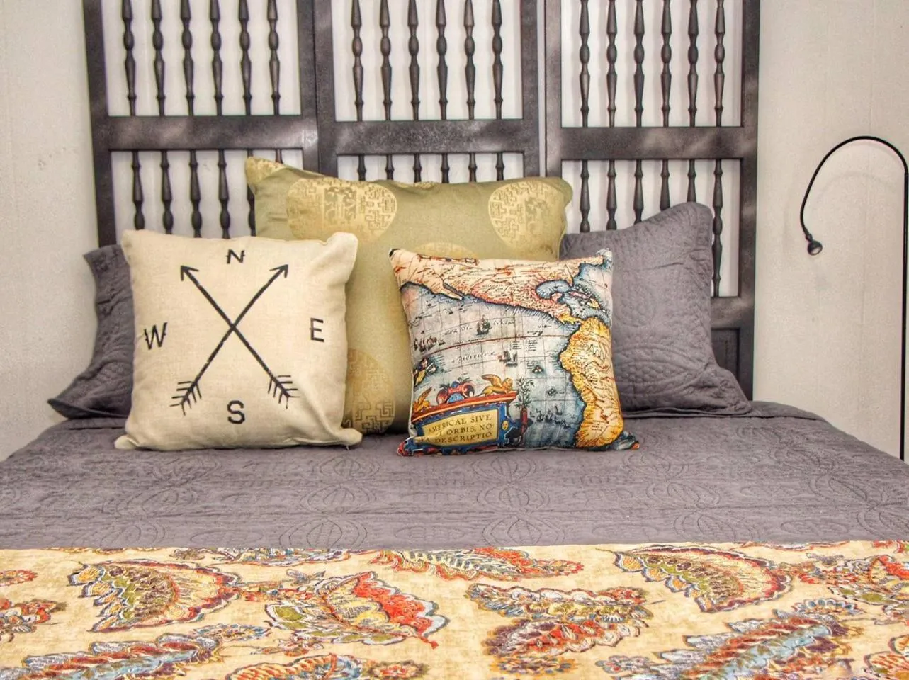 Bed in Historic House - Two units in one large home.