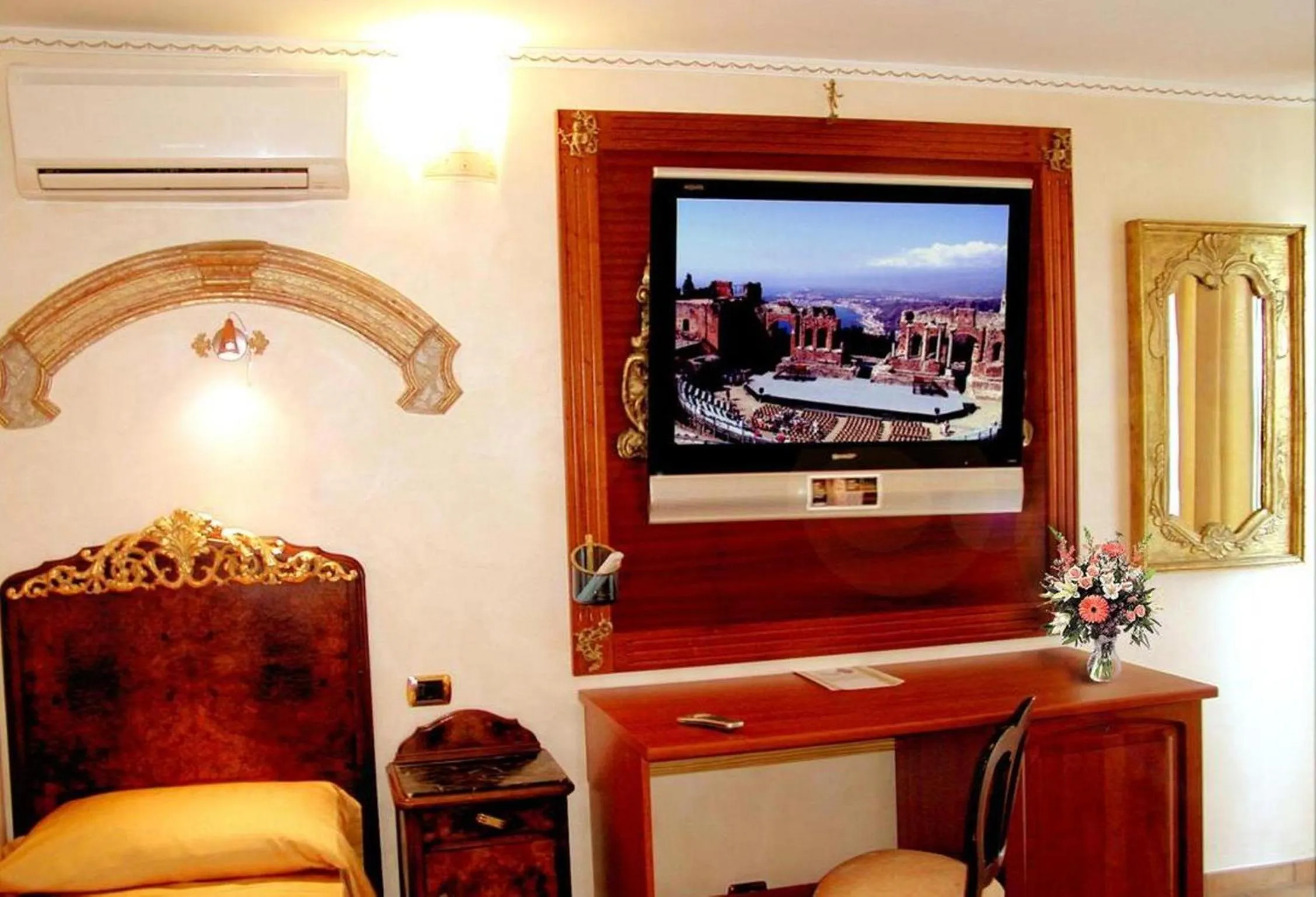 TV and multimedia in Villa Arianna B&B