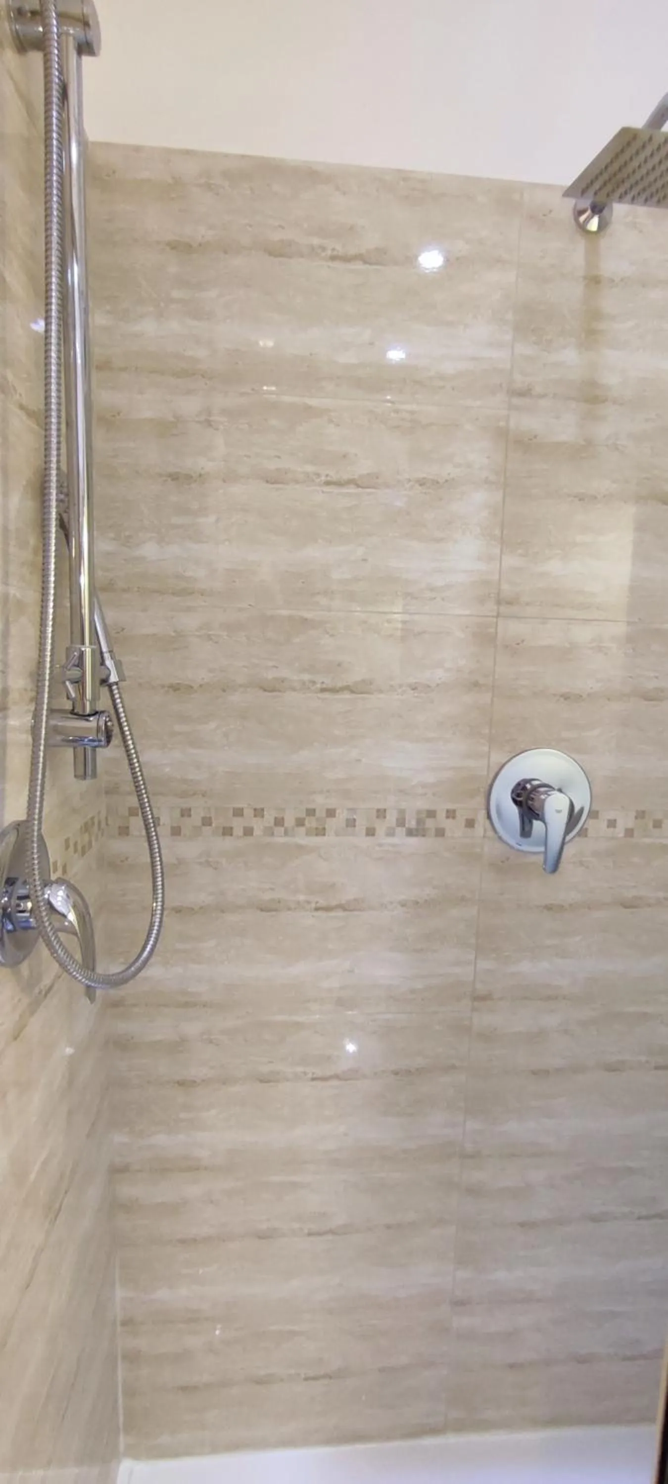 Shower in Villa Arianna B&B