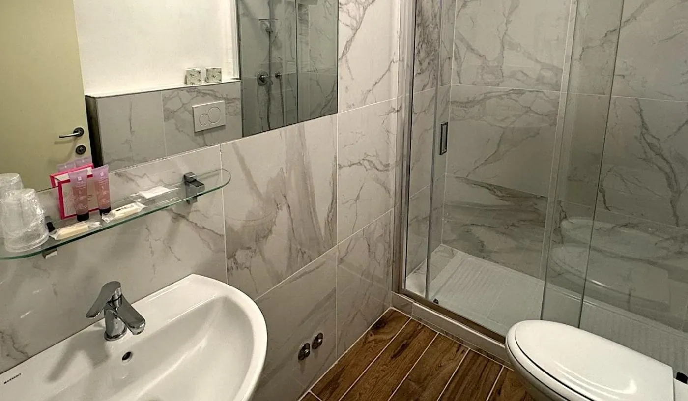 Shower in Hotel Palladio