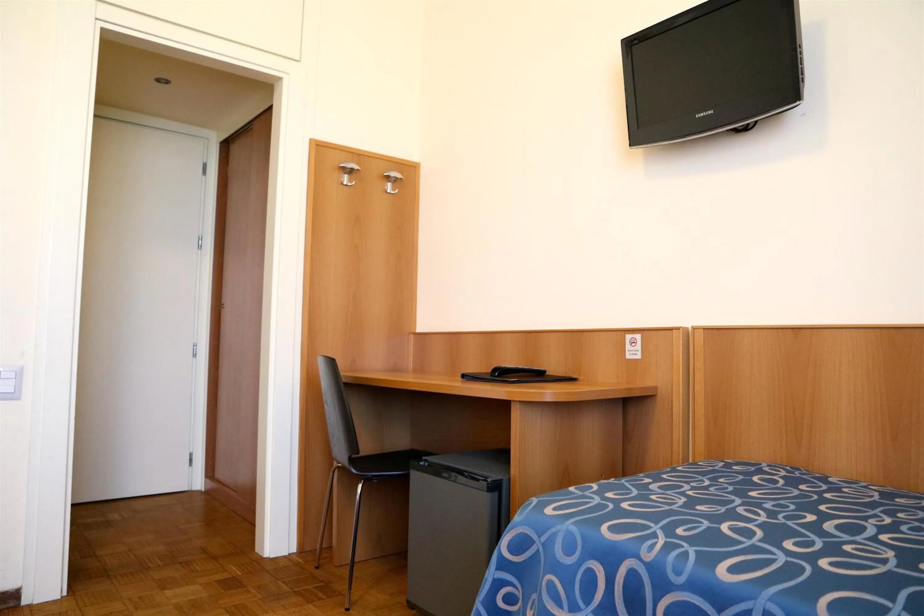 TV and multimedia, Bed in Hotel Palladio