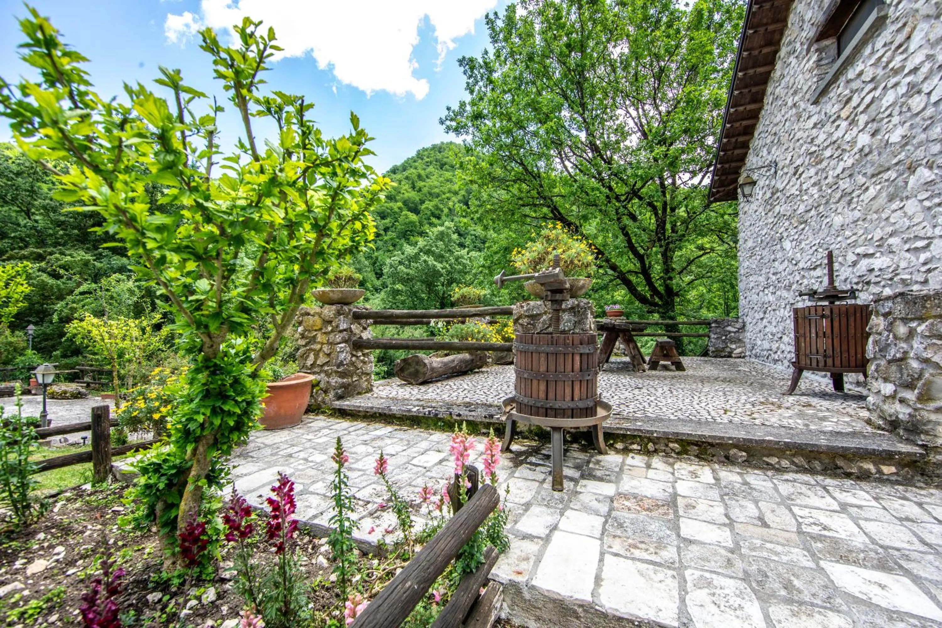 Agriturismo La Ferrera